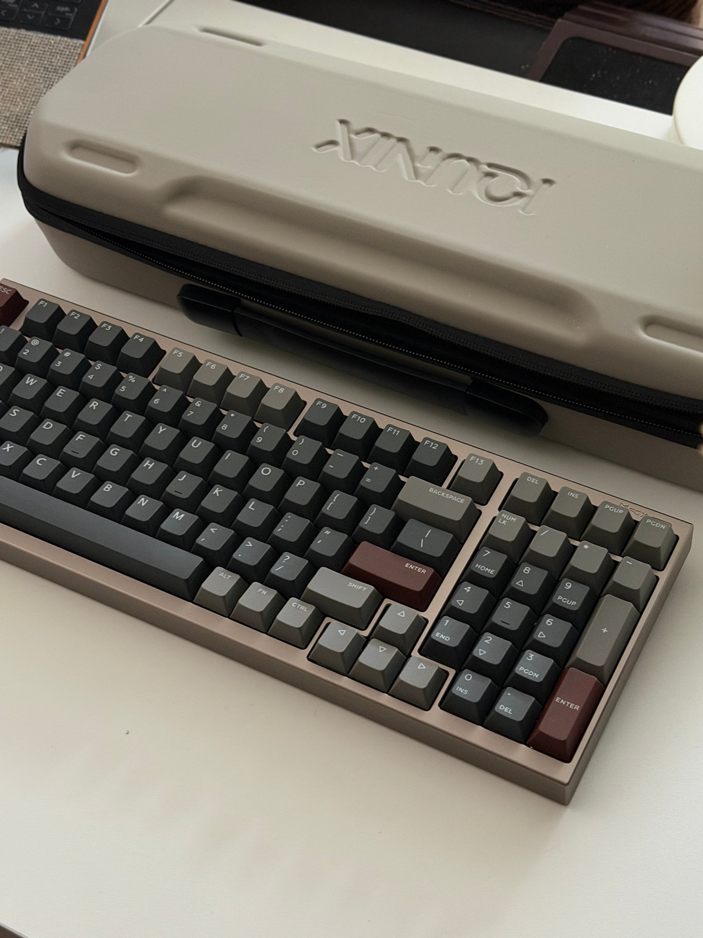 Unboxing Clearance ONLY 1 Instock IQUNIX FOX98 Aluminum Mechanical Keyboard
