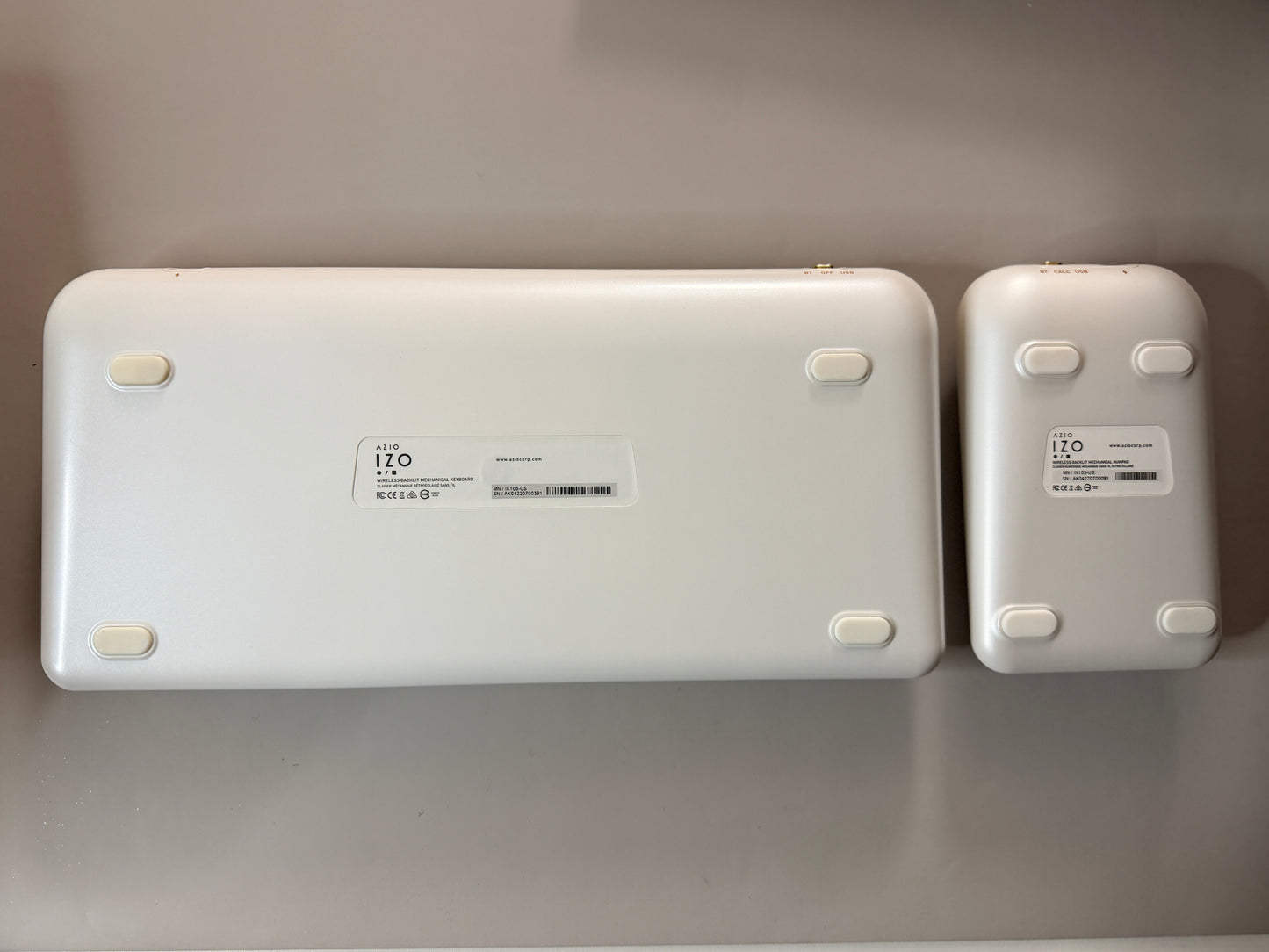 Unboxing For SALEs Azio IZO Wireless BT5/USB PC & Mac Mechanical Keyboard White Blossom & Numpad/Calculator Set