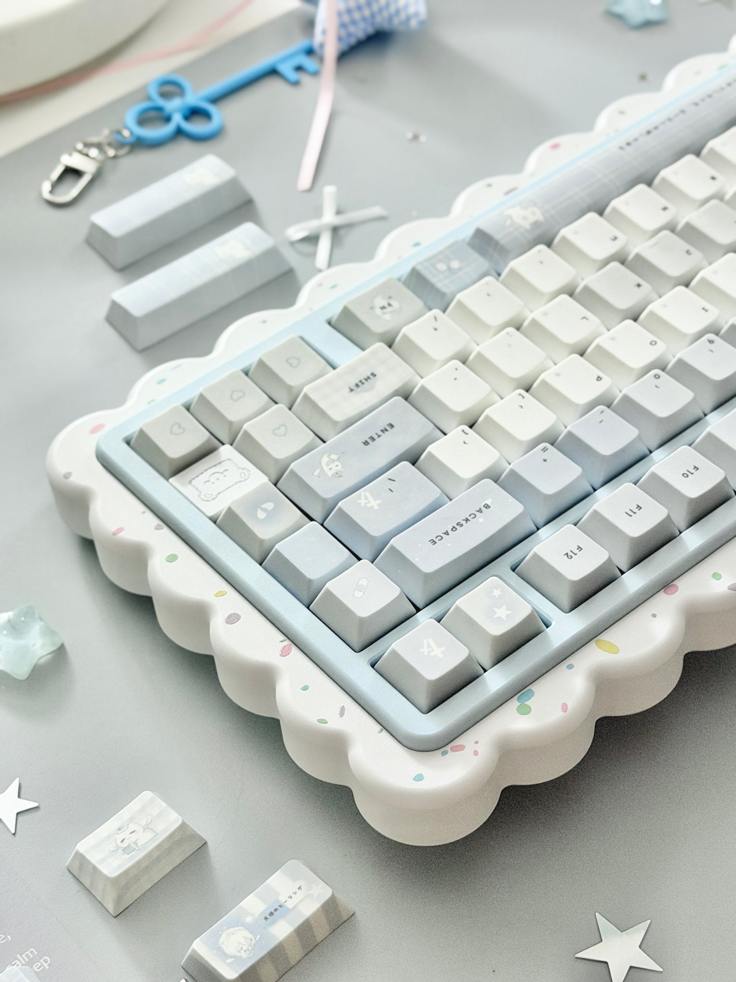 PREORDER Prebuilt Aluminum Custom Mechanical Keyboard Cookies75 Blue White Sugar Set