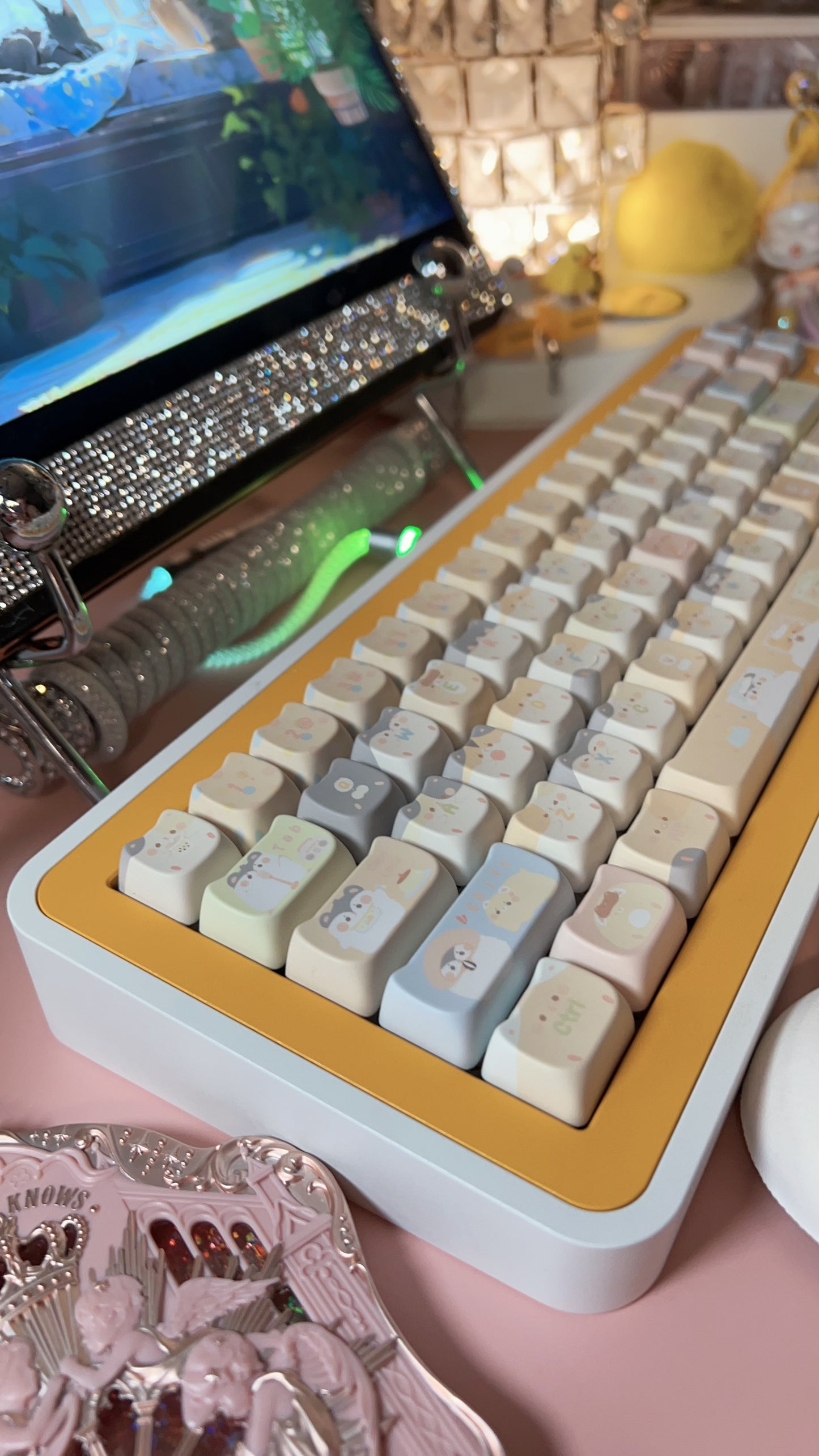 「Fully Assembled」Yellow and White Aluminum Cute Cat Ears Pastel Blue Customized Mechanical Keyboard