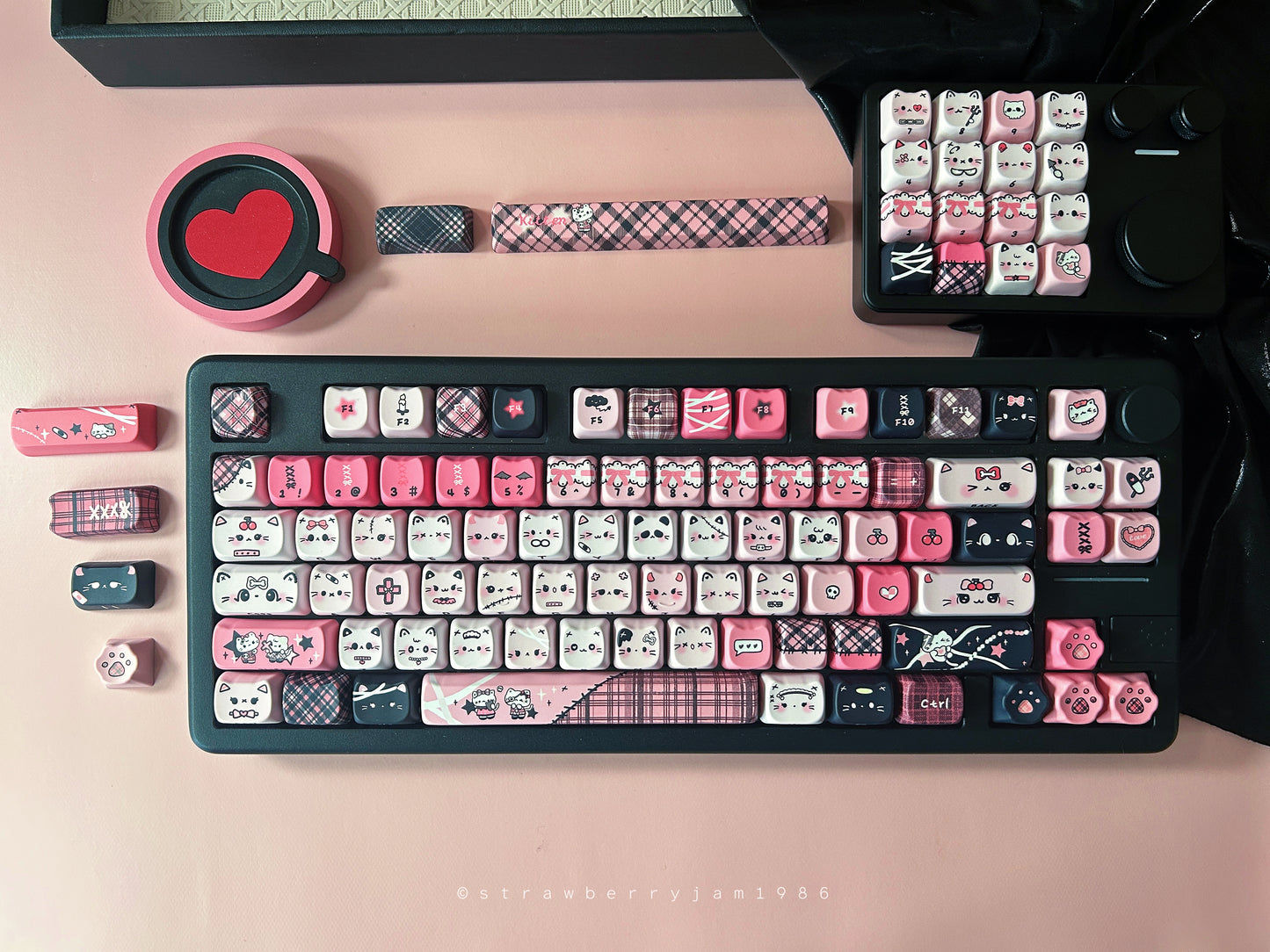Sample For Sale ONLY 1 Instock EPOMAKER Galaxy70 Wireless Gaming Keyboard ➕ KiiBOOM Cybrix 16 Numpad➕ Cat Keycaps