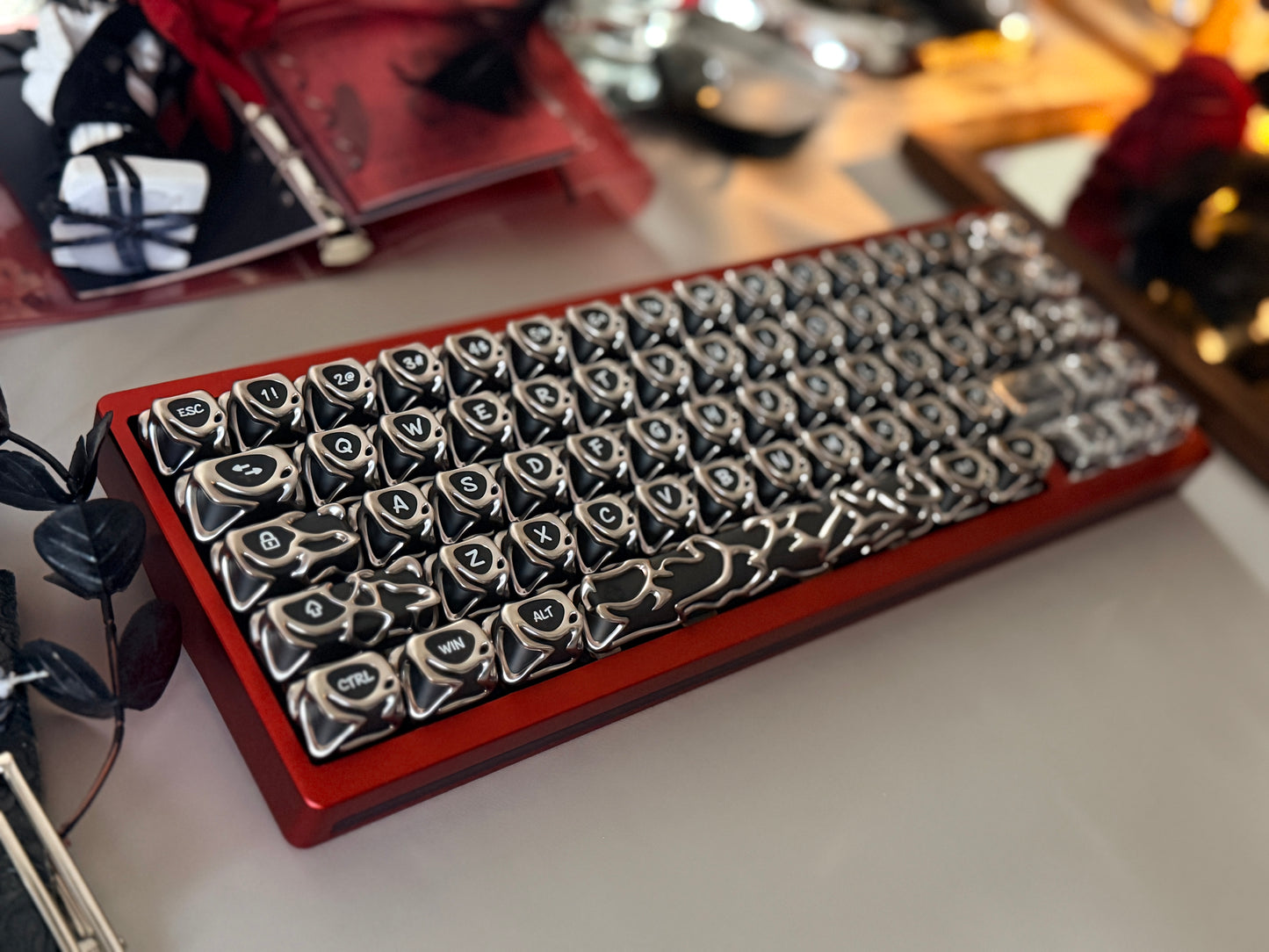 Preorder Prebuilt Aluminum Custom Mechanical Keyboard Anordized Red Nut65 xvx Venom Metal-Texture Keycap & firstblood transparent Keycap set