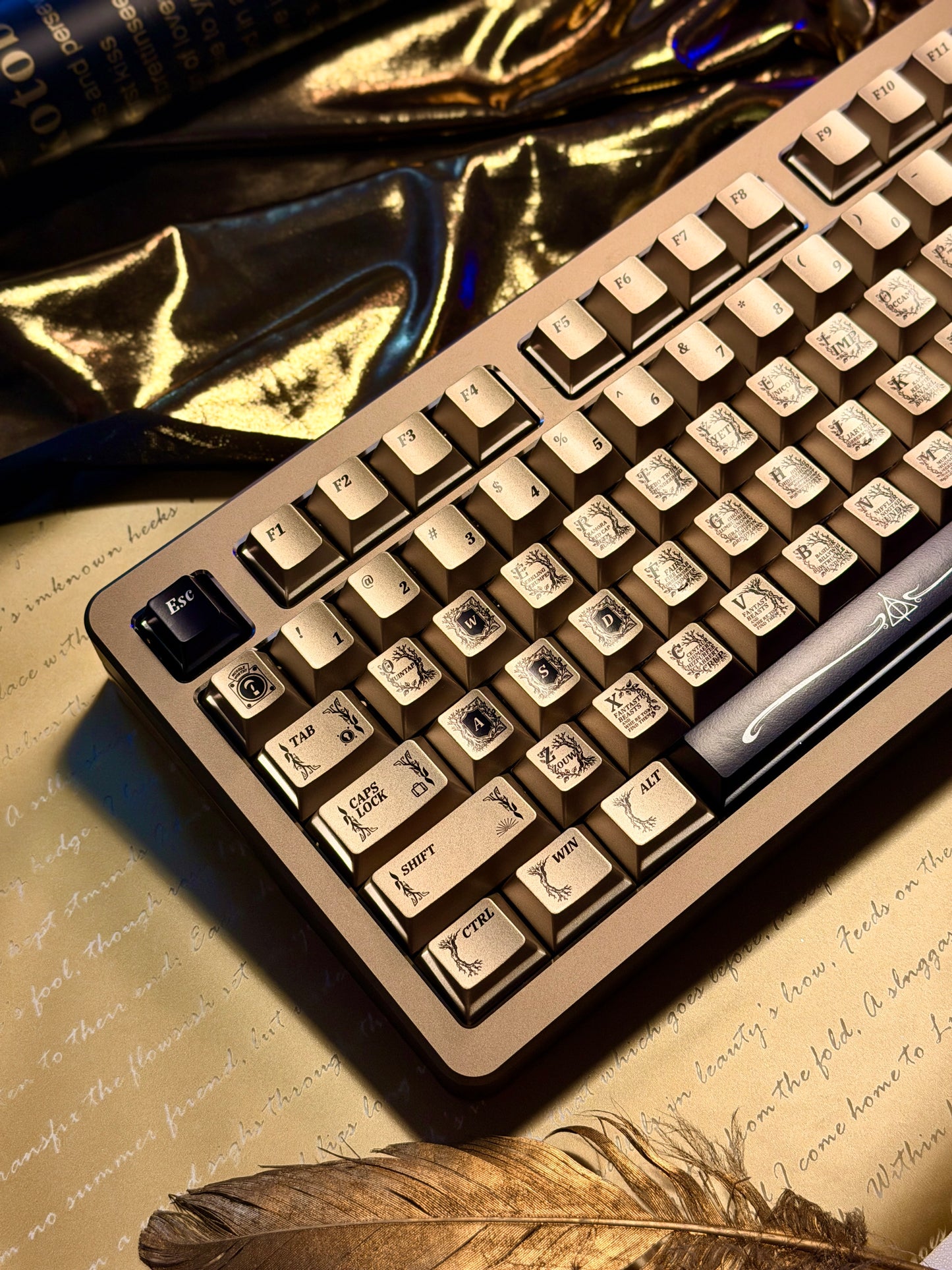 ONLY 1 Instock Prebuilt Aluminum Customized Mechanical Keyboard Buff75 Golden Black + taptempo Fantastic Beasts Medal-Coated Keycaps