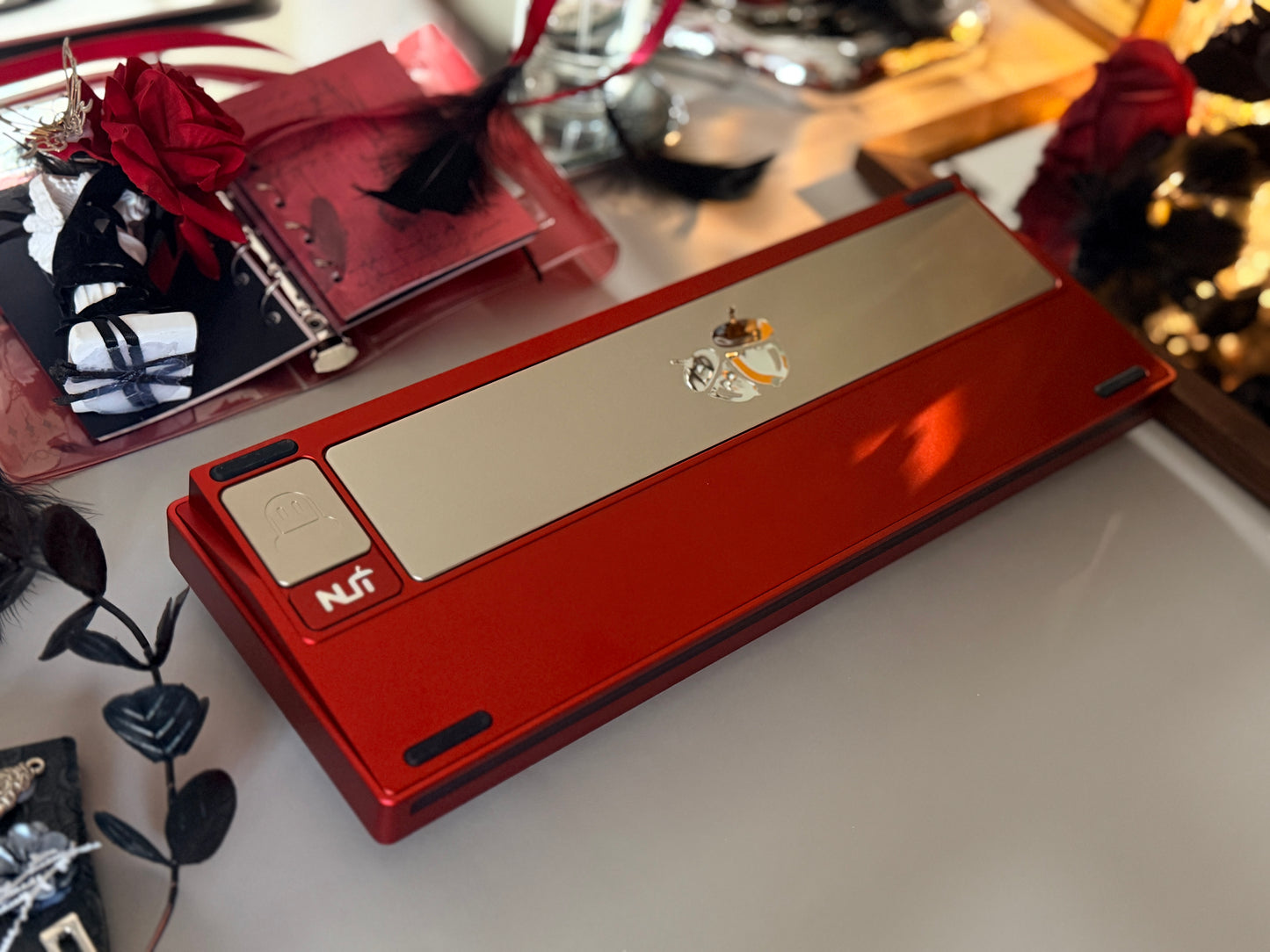 Preorder Prebuilt Aluminum Custom Mechanical Keyboard Anordized Red Nut65 xvx Venom Metal-Texture Keycap & firstblood transparent Keycap set