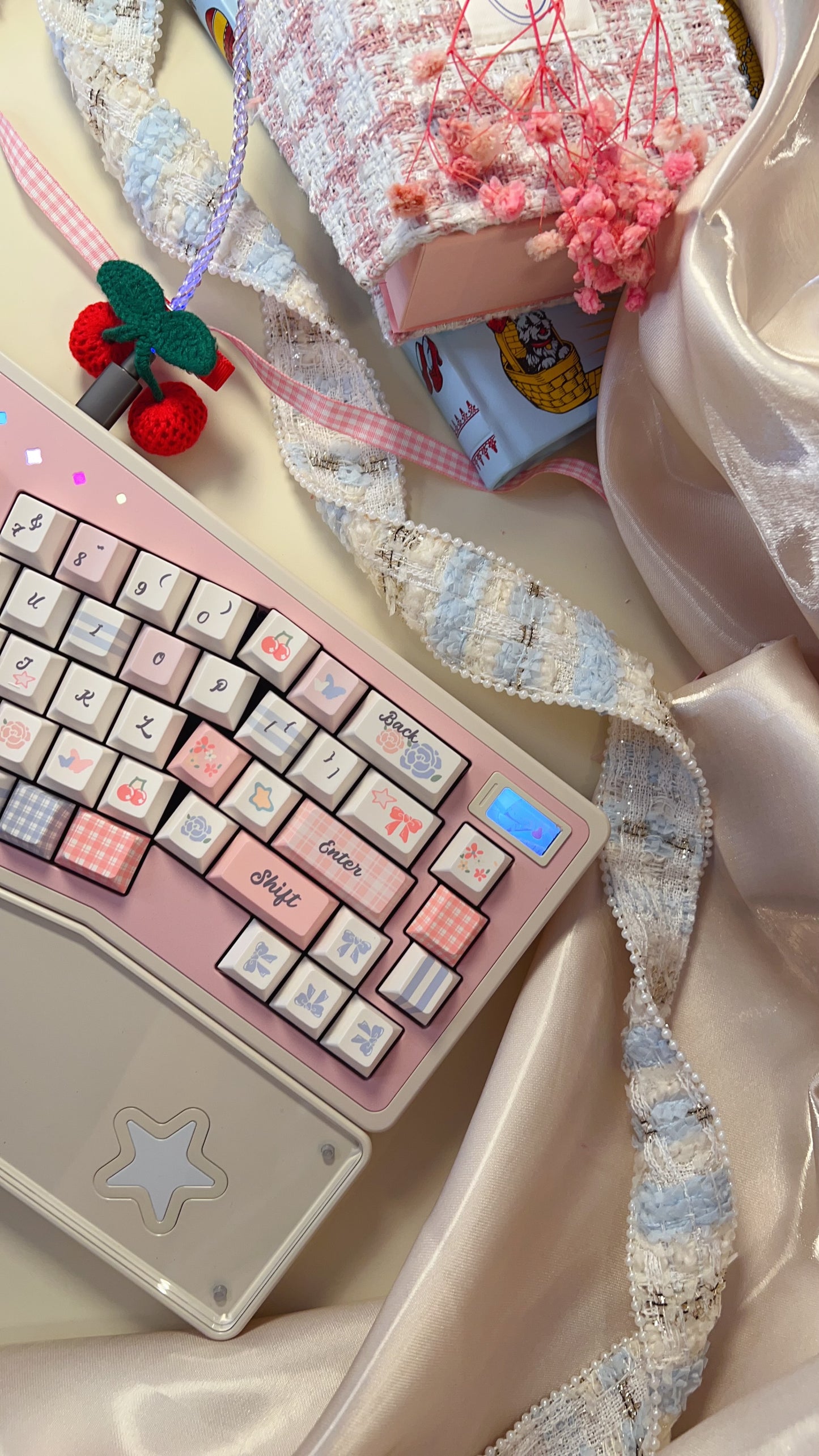 043 Pastel Pink Blue Grids Garden Keycap Cherry/ MOA Profile 152 keys BeeFun design