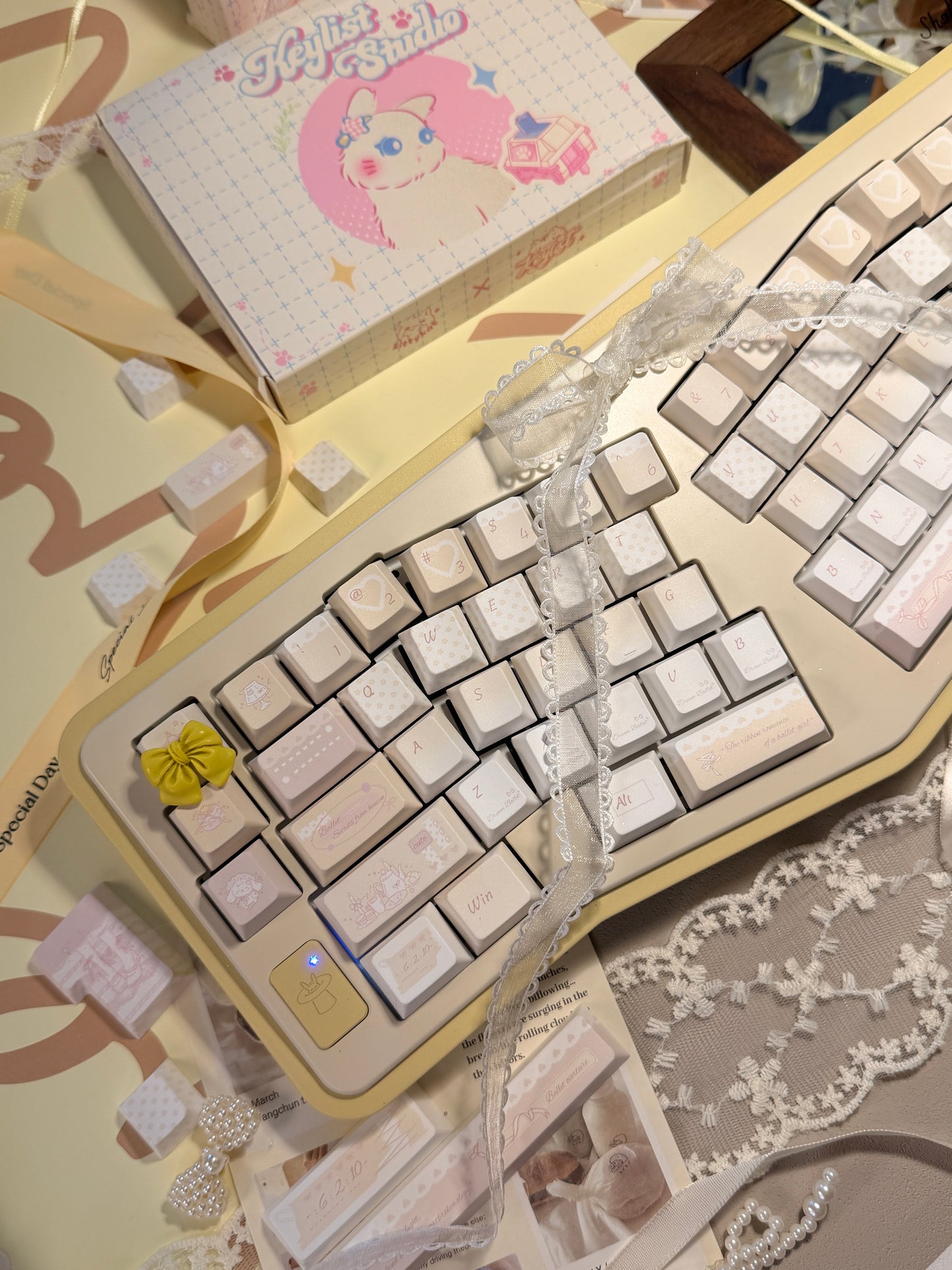ONLY 1 INSTOCK Prebuilt Aluminum Customized Mechanical Keyboard Vlice Cream Yellow Ergonomic Set