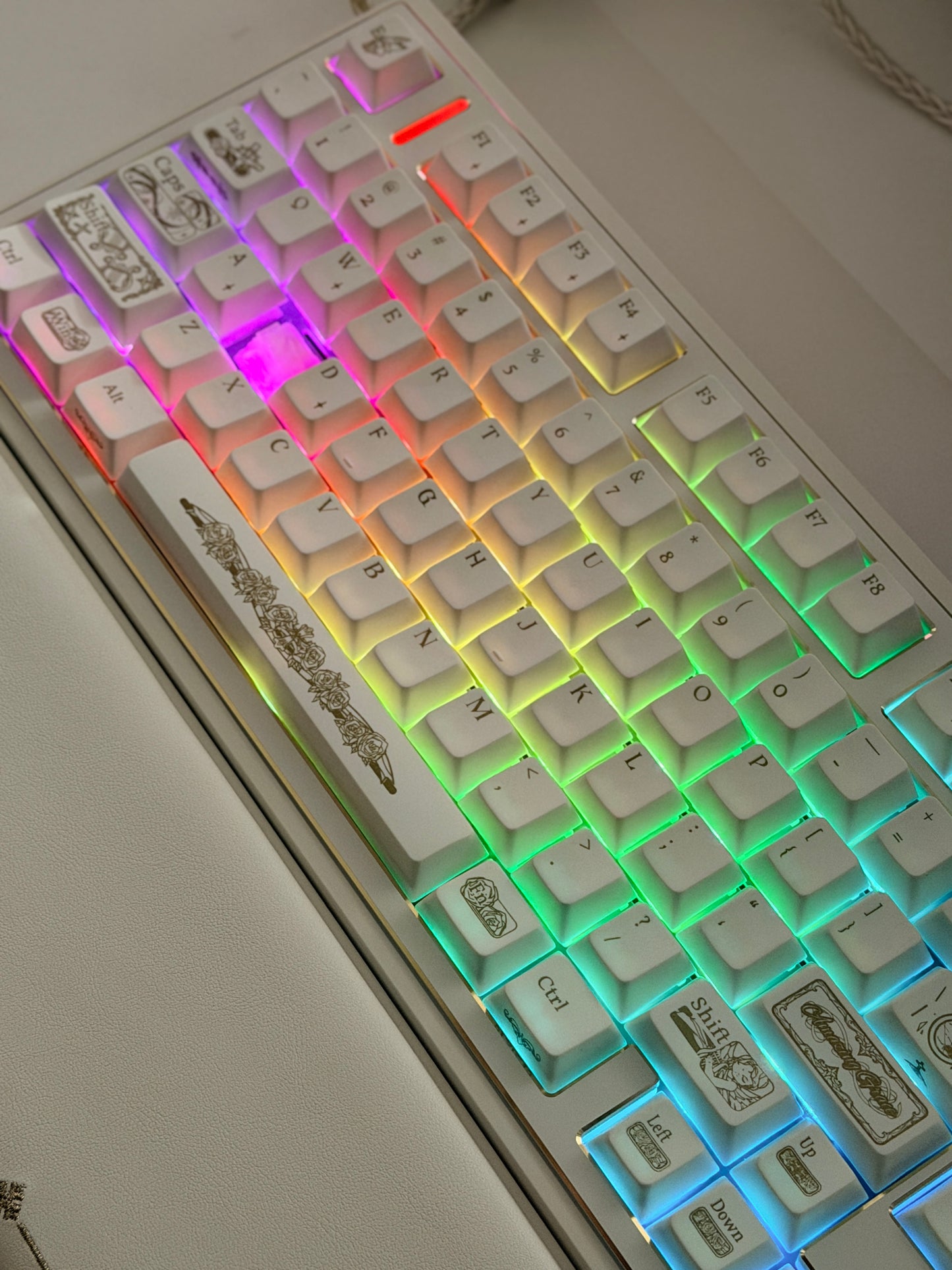 Unboxing Clearance ONLY 1 Instock velocifiretech Bat Knight Live100 Mechanical Keyboard- White Gold With Wristrest