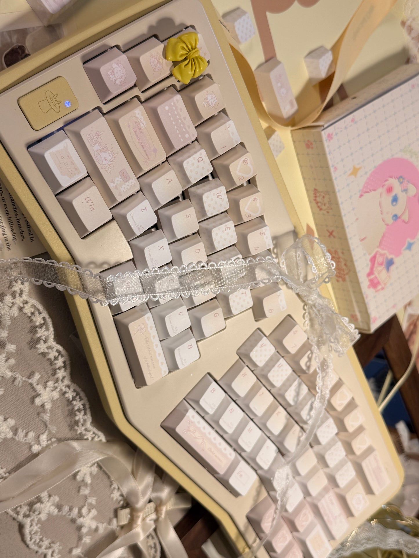 ONLY 1 INSTOCK Prebuilt Aluminum Customized Mechanical Keyboard Vlice Cream Yellow Ergonomic Set