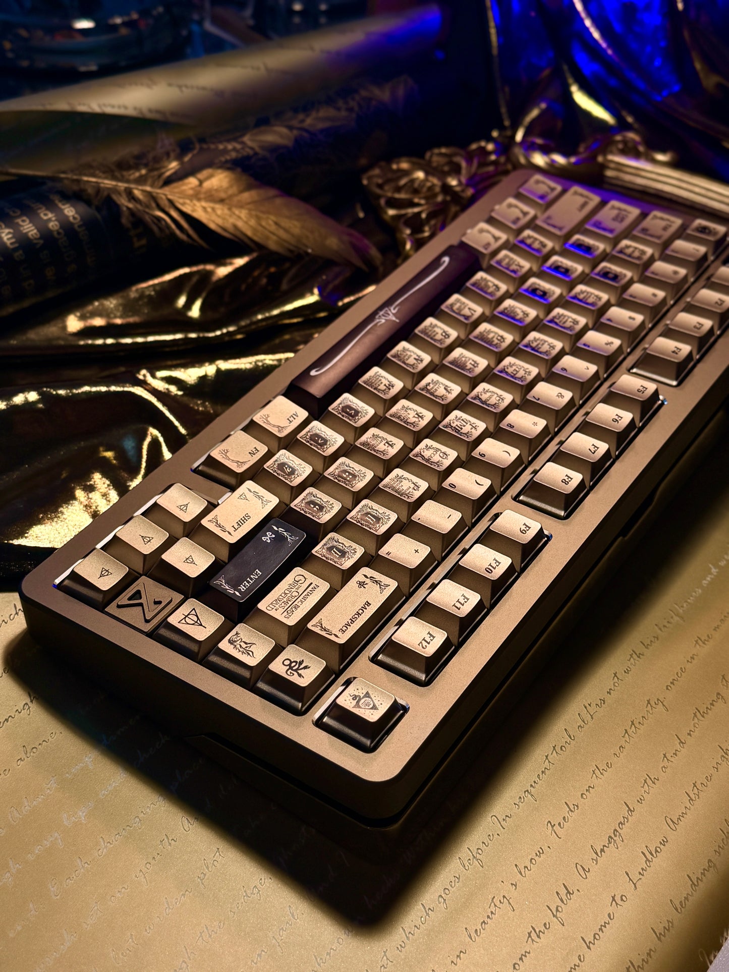 ONLY 1 Instock Prebuilt Aluminum Customized Mechanical Keyboard Buff75 Golden Black + taptempo Fantastic Beasts Medal-Coated Keycaps