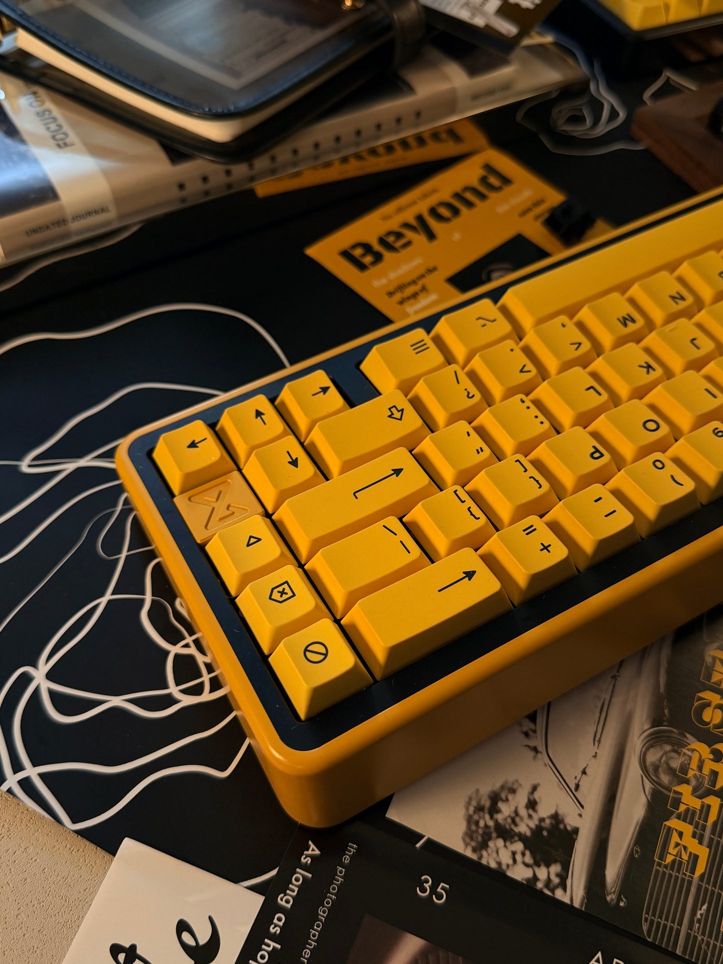 ONLY 1 INSTOCK Prebuilt Aluminum Customized Mechanical Keyboard BUFF65 Yellow Black Set
