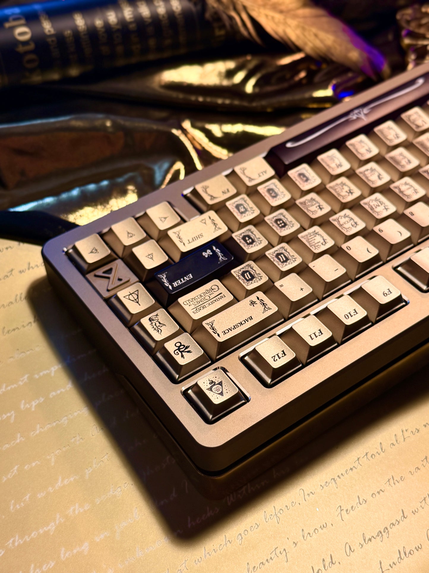 ONLY 1 Instock Prebuilt Aluminum Customized Mechanical Keyboard Buff75 Golden Black + taptempo Fantastic Beasts Medal-Coated Keycaps