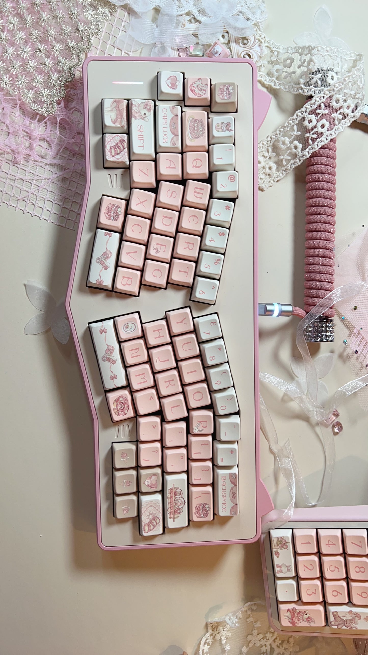 【Preorder】Prebuilt Kitten Alice Pink Beige Aluminum Customized Mechanical Keyboard