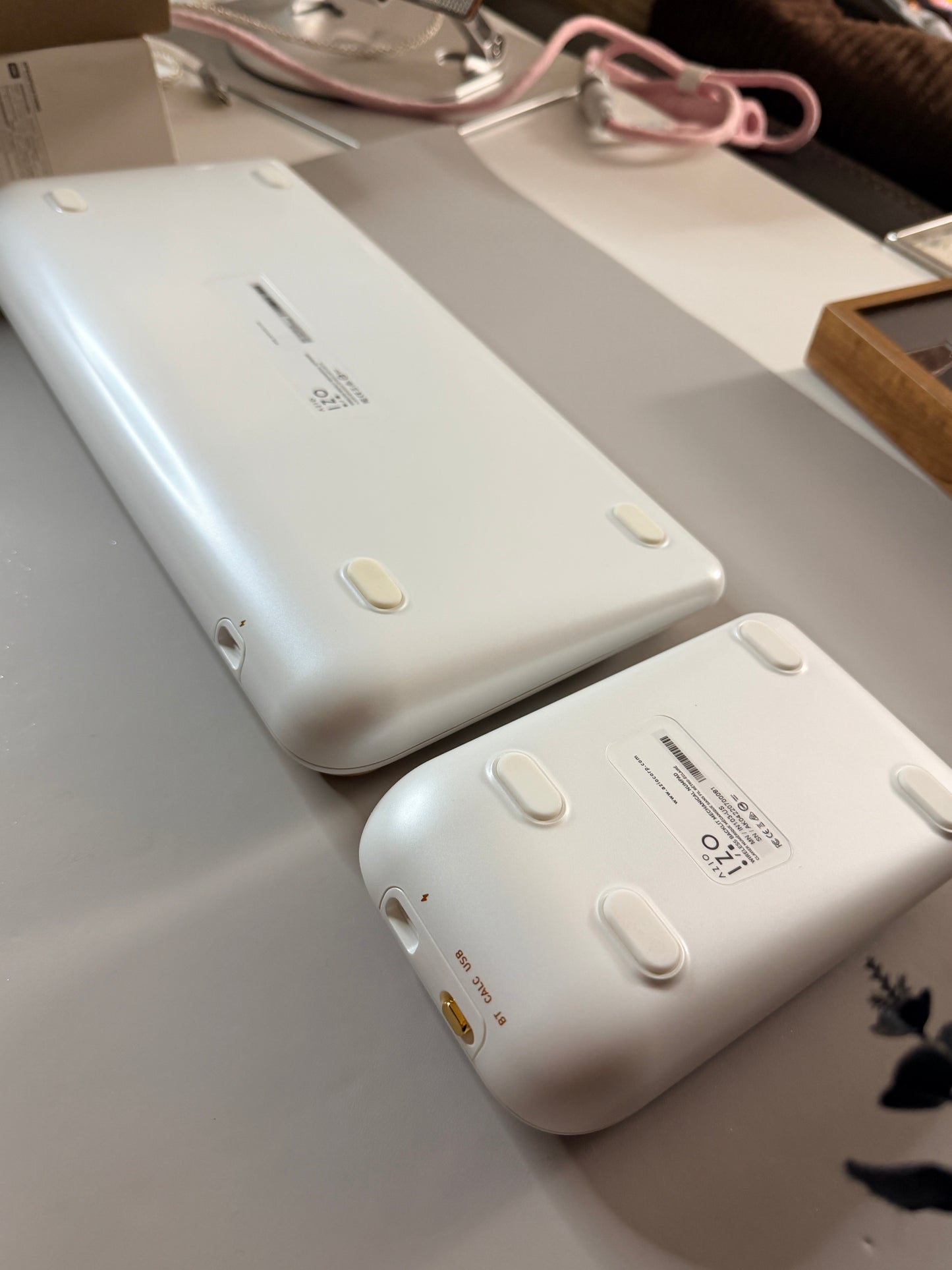 Unboxing For SALEs Azio IZO Wireless BT5/USB PC & Mac Mechanical Keyboard White Blossom & Numpad/Calculator Set