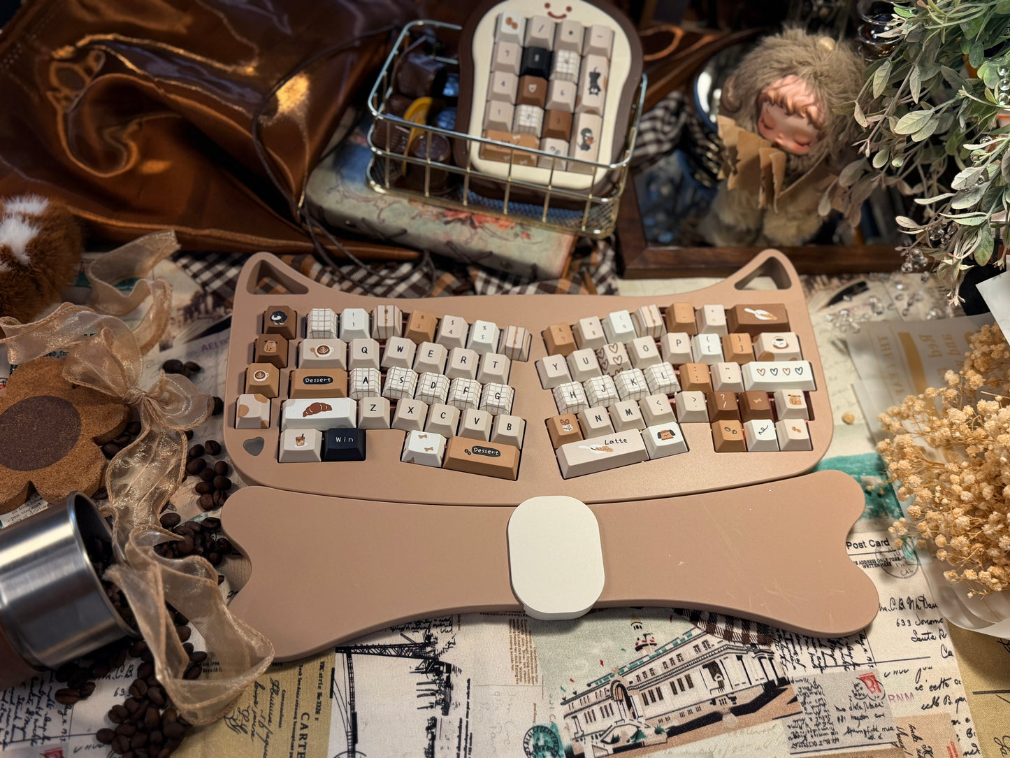 ONLY 1 Instock Prebuilt Aluminum Customized Mechanical Keyboard Corgi Alice Ergonomic Chocolate Set With Wristrest & Bread Pad