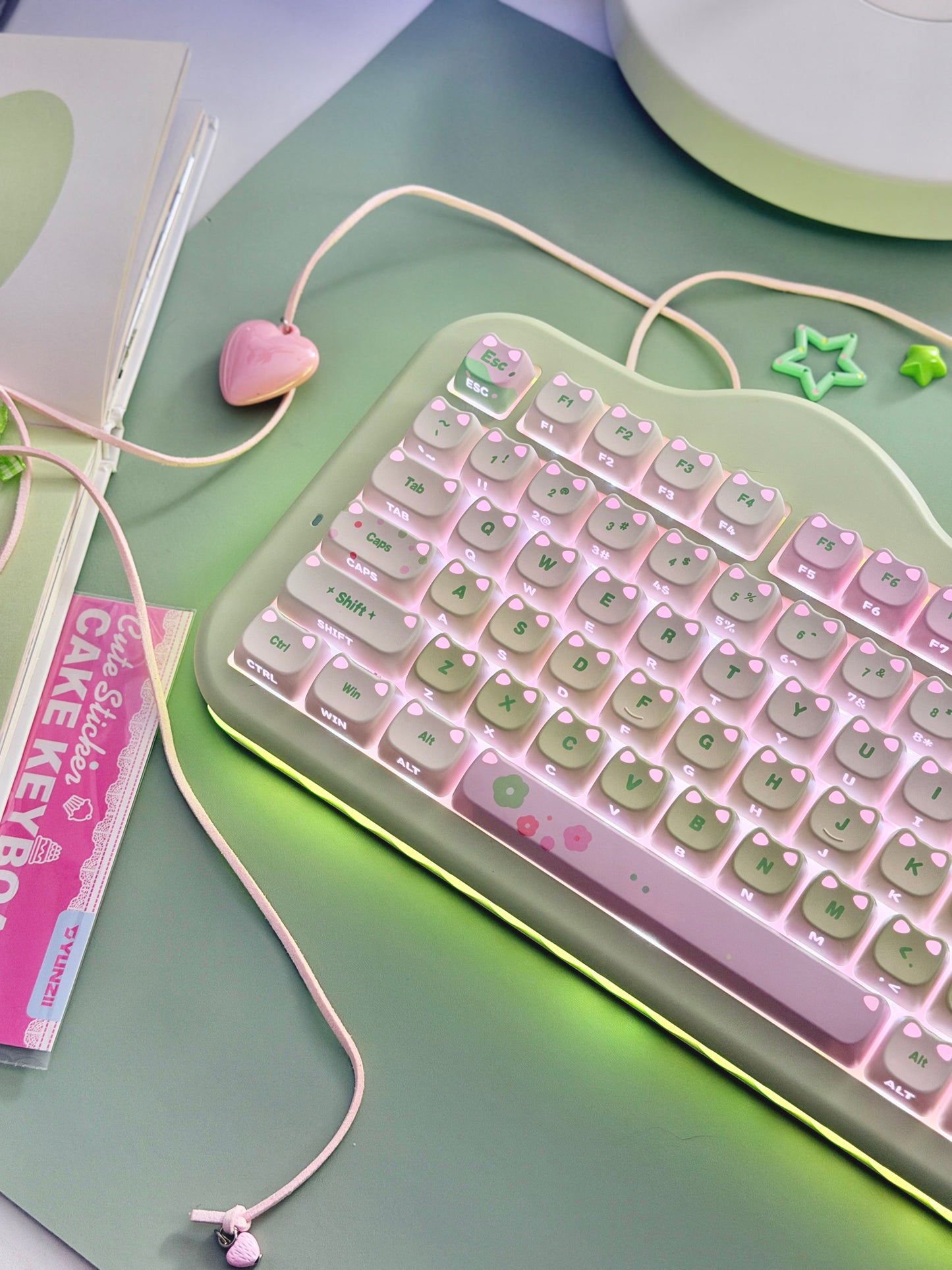 Unboxing Clearance ONLY 1 YUNZII C98 MAO Cake Kitten Wireless Mechanical Keyboard （preorder Green）