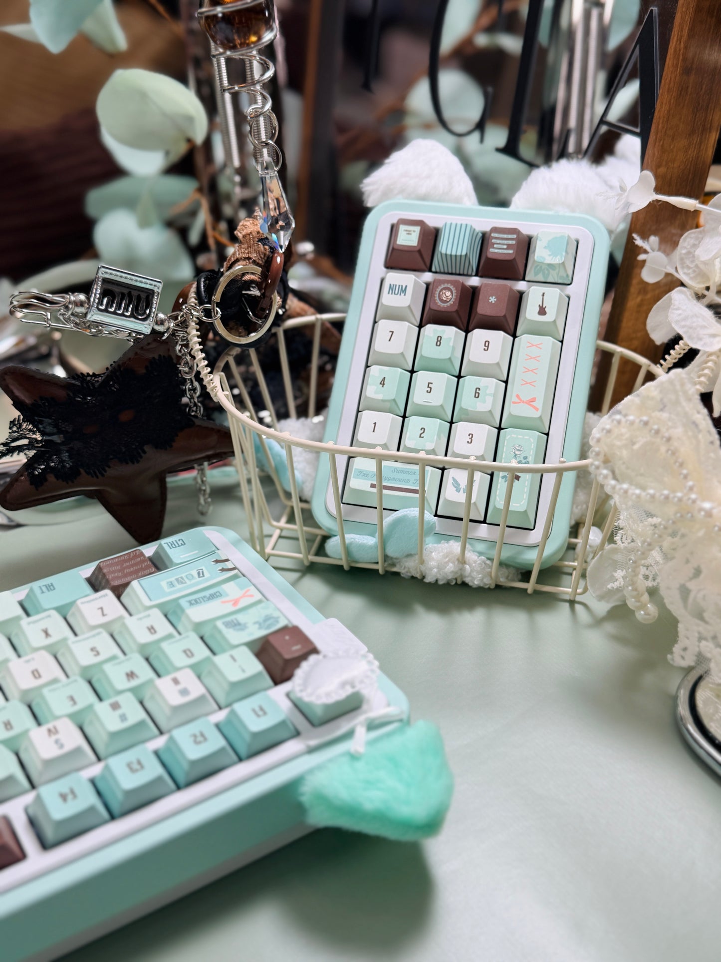 Preorder Prebuilt Aluminum Wireless Custom Mechanical Keyboard Loveletter75 Mint White ➕ Number Pad