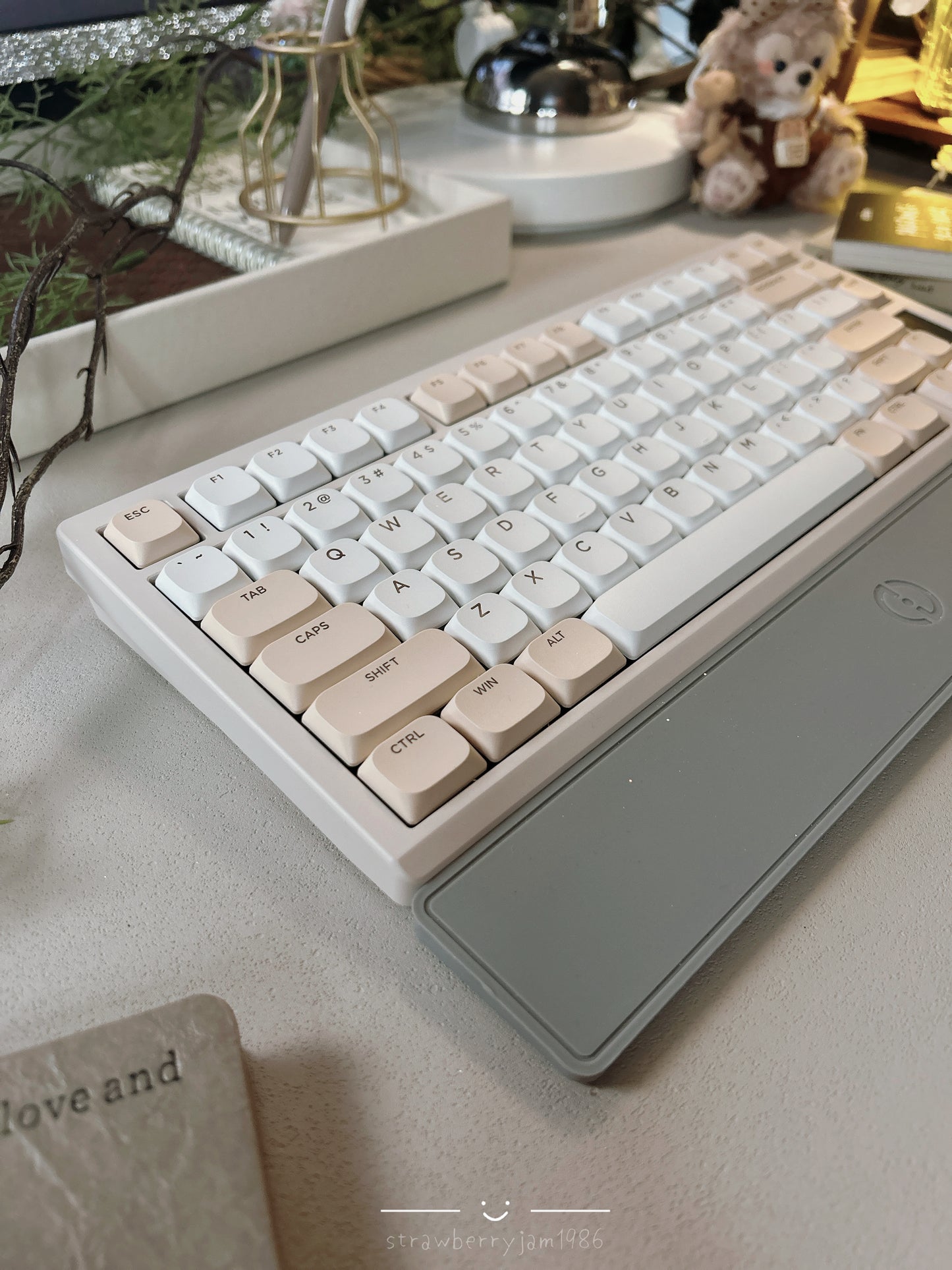 Unboxing Clearance ONLY 1 Instock Chilkey ND75 LP Wireless Gaming Keyboard with LCD Screen Silver Beige