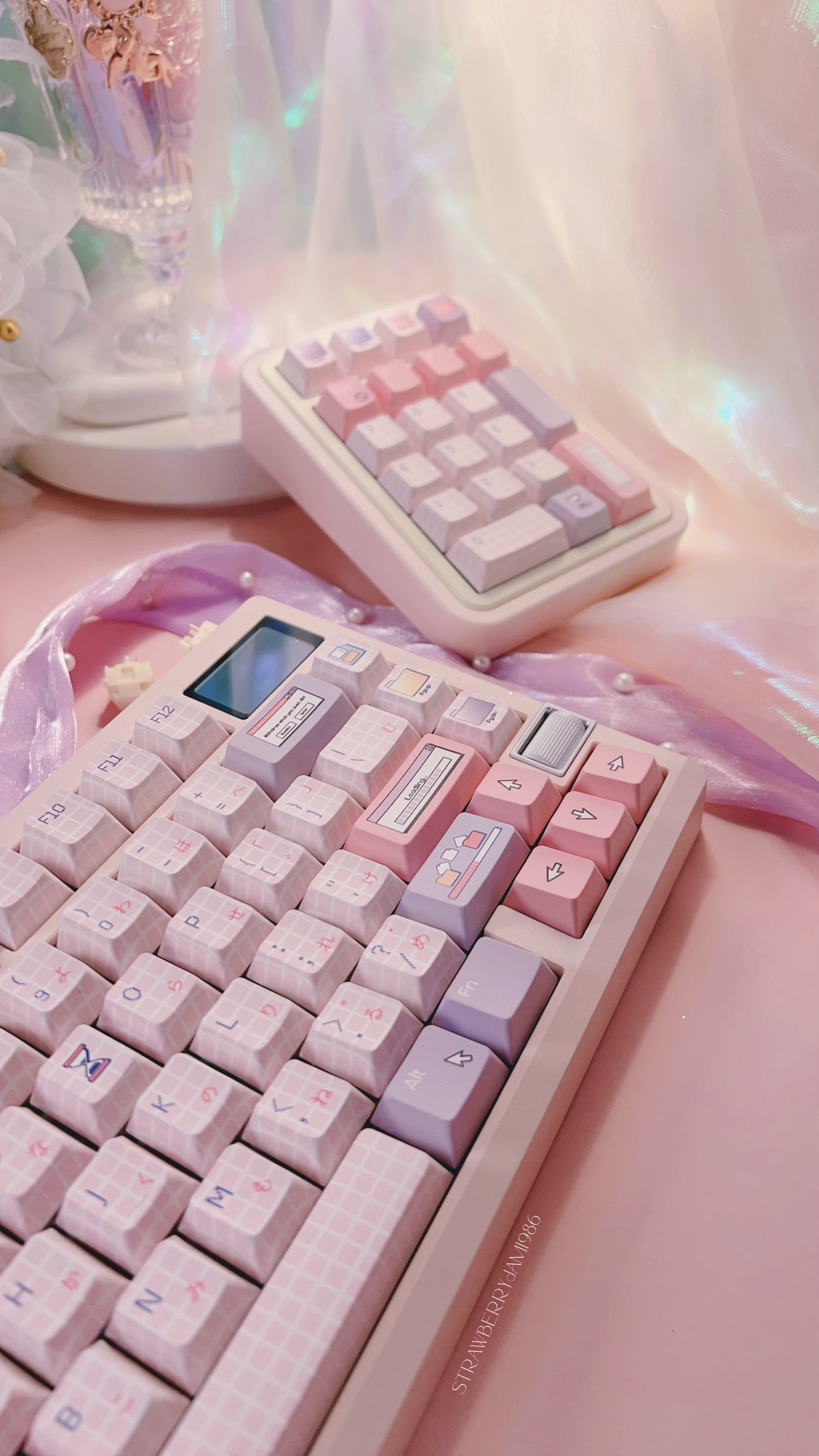 【Only 1 In-stock】Prebuilt ZOOM75 TIGA strawberry icecream pastel Pink tri_mode Aluminum Customized Mechanical Keyboard set （not including number pad）