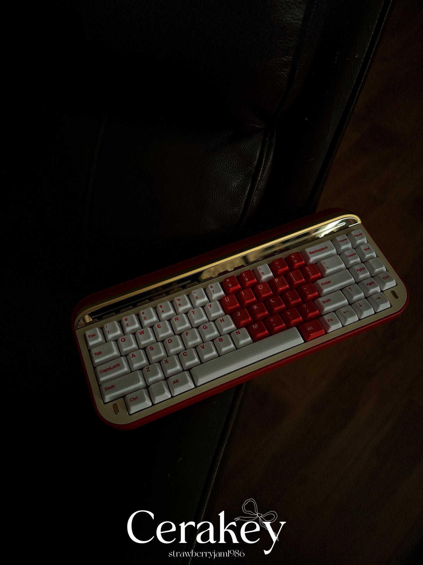 ONLY 1 INSTOCK Prebuilt Aluminum Customized Mechanical Keyboard Red Targa65 Cerakey Valentine Heart Set