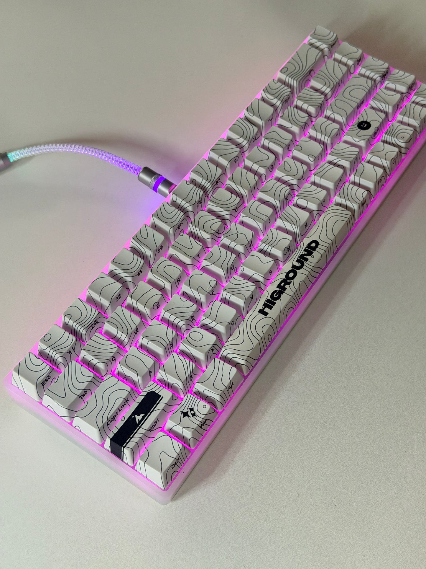 Unboxing Clearance Higround Wired Gaming Keyboard HG68 Mechanical Keyboard SNOWSTONE