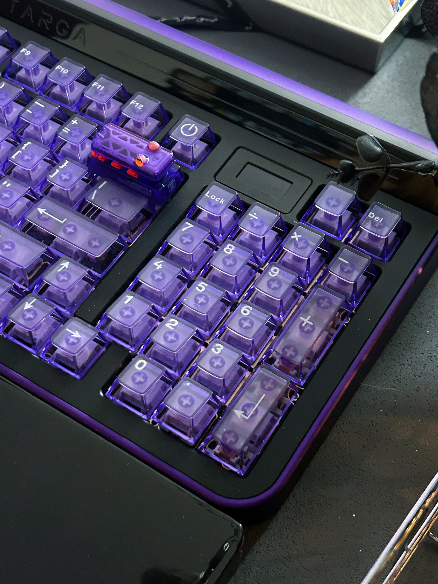 ONLY 1 Instock Prebuilt Aluminum Customized Mechanical Keyboard Targa98 Black Purple Set（not including artisan and shooting decoration）