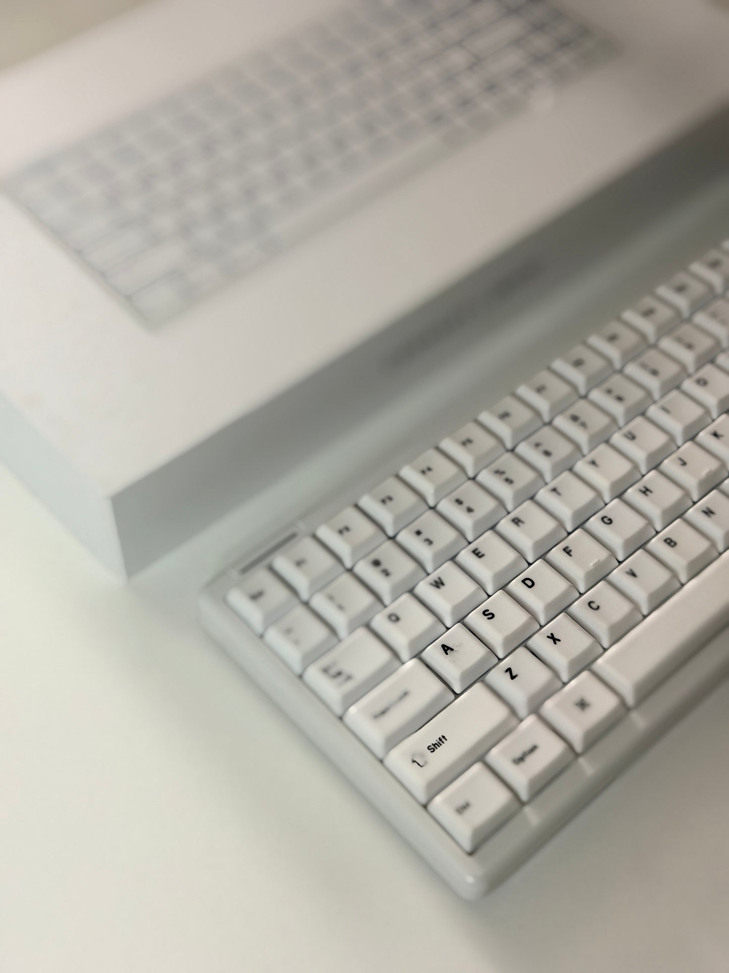 Unboxing Clearance ONLY 1 Instock ZEN75 Low-Profile Keyboard with Ceramic Keycaps