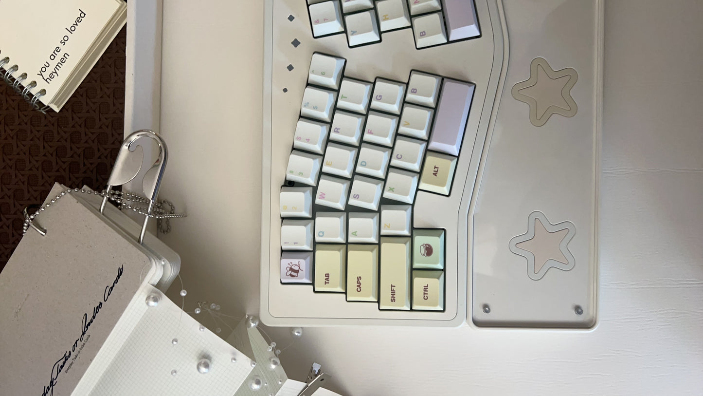 Prebuilt Aluminum Customized Mechanical Keyboard Staralice Ergonomic Cream White Set With Wristrest（not including number pad）