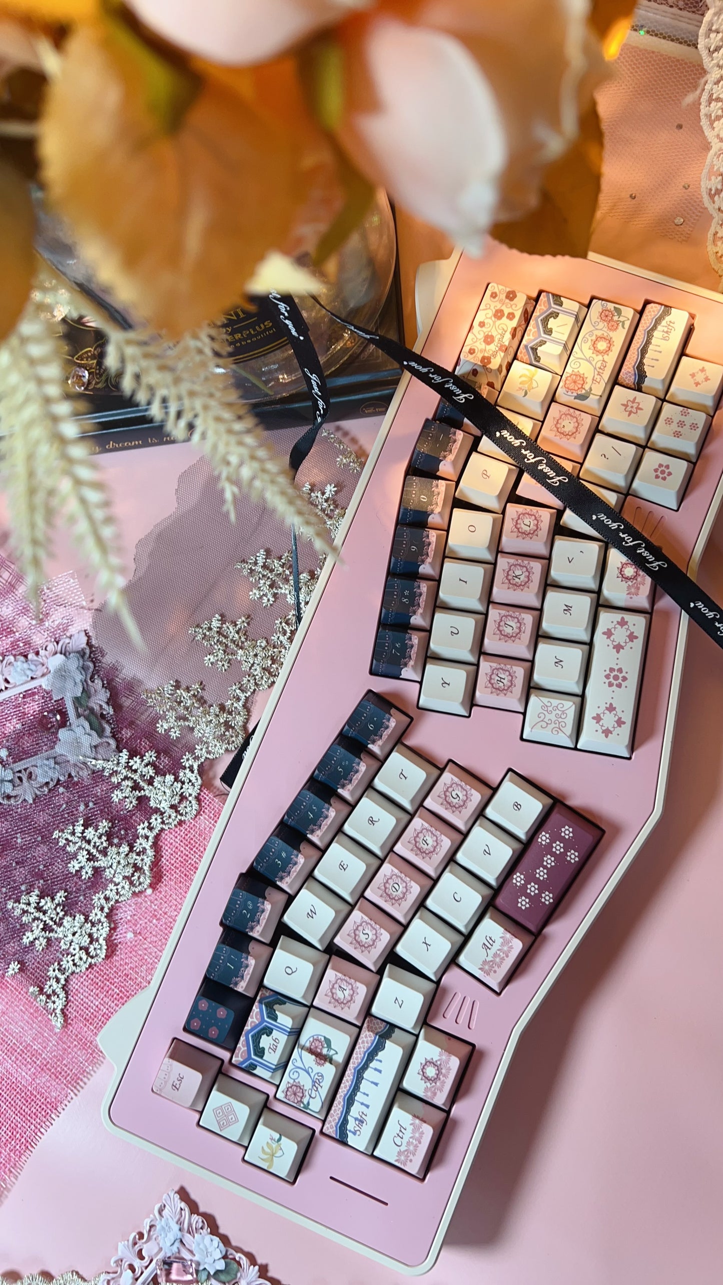 【Only 1 In-stock】Prebuilt Kitten Alice pink beige Aluminum Ergonomic Customized Mechanical Keyboard