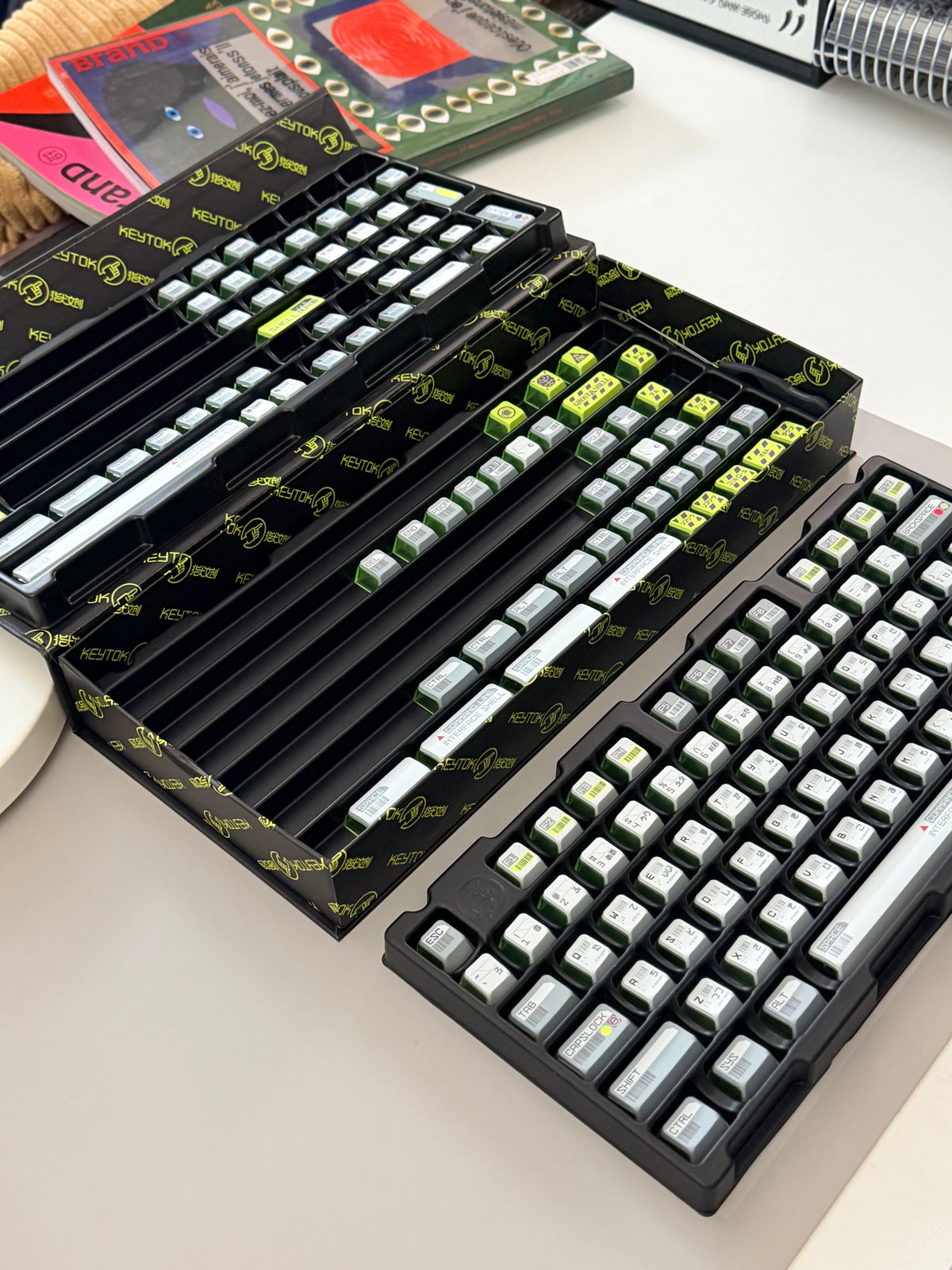 ONLY 1 Instock Prebuilt Aluminum Custom Mechanical Keyboard Ganzo60 Set  | Wireless | Backlit