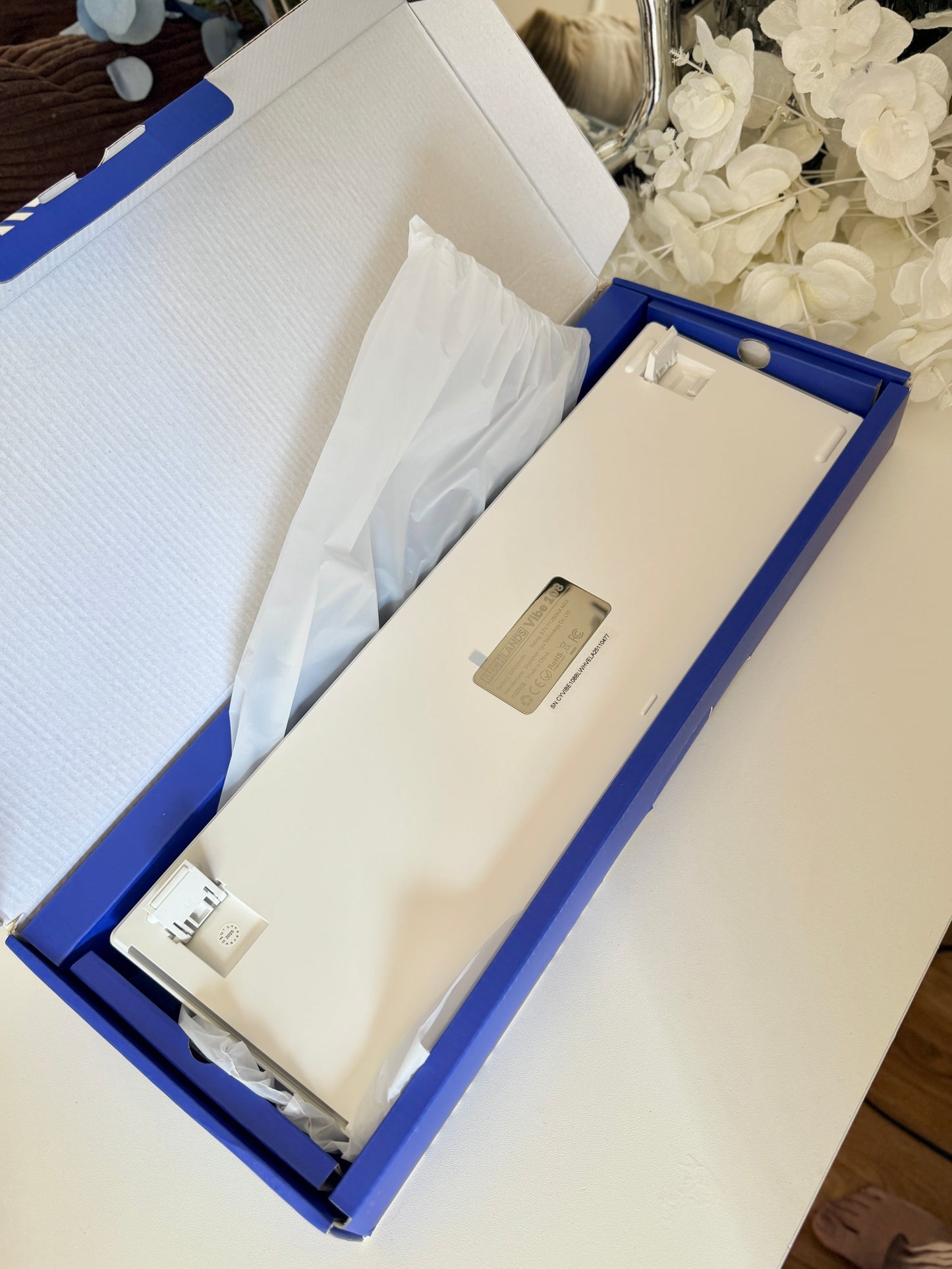 Unboxing For SALEs Mechlands Vibe108 Silent Switch Mechanical Keyboard White Blue