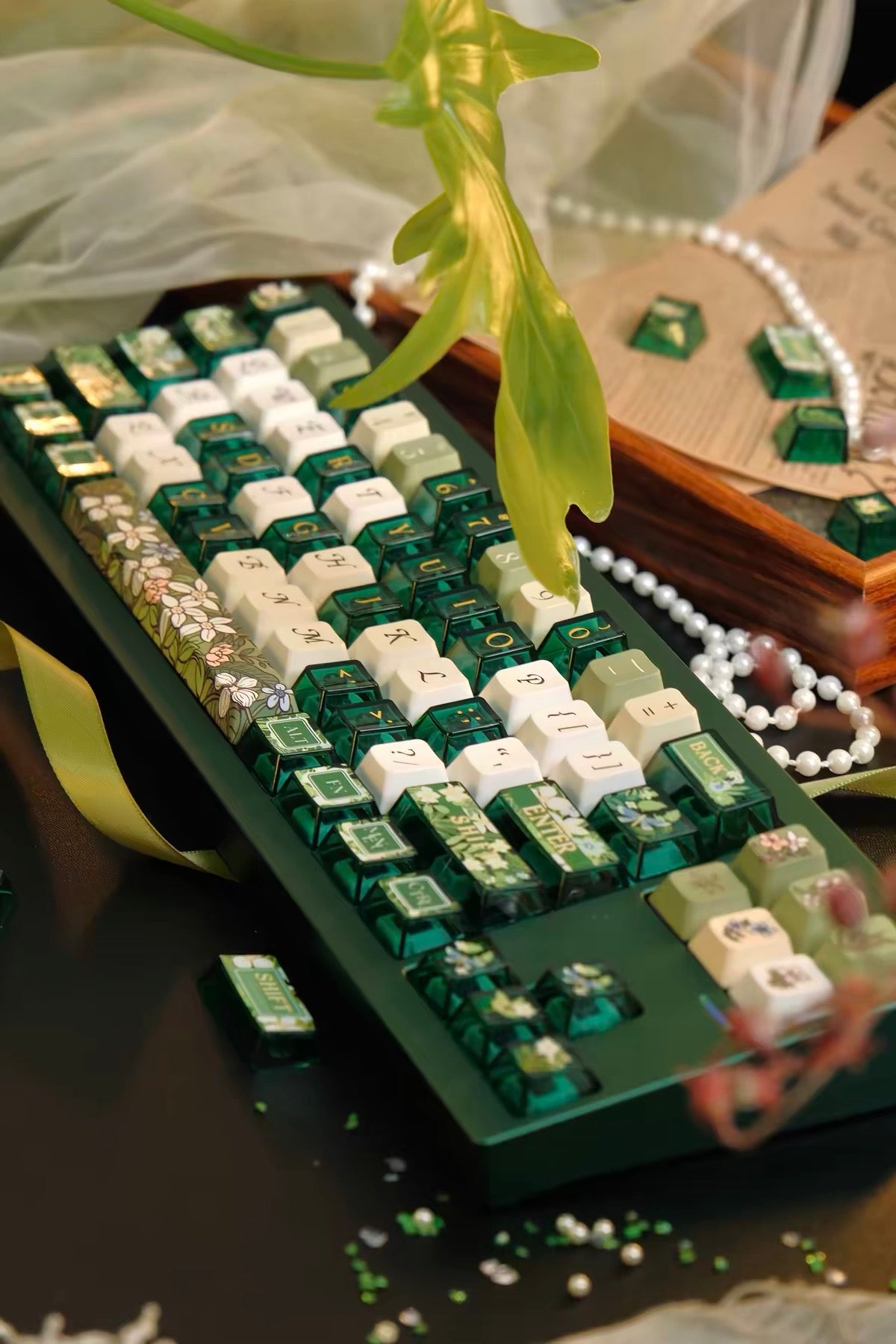 0298 Spring Flower Song | Green Clear PC Keycaps FC Profile – Dreamy Floral Transparent Keycap Set for Mechanical Keyboards