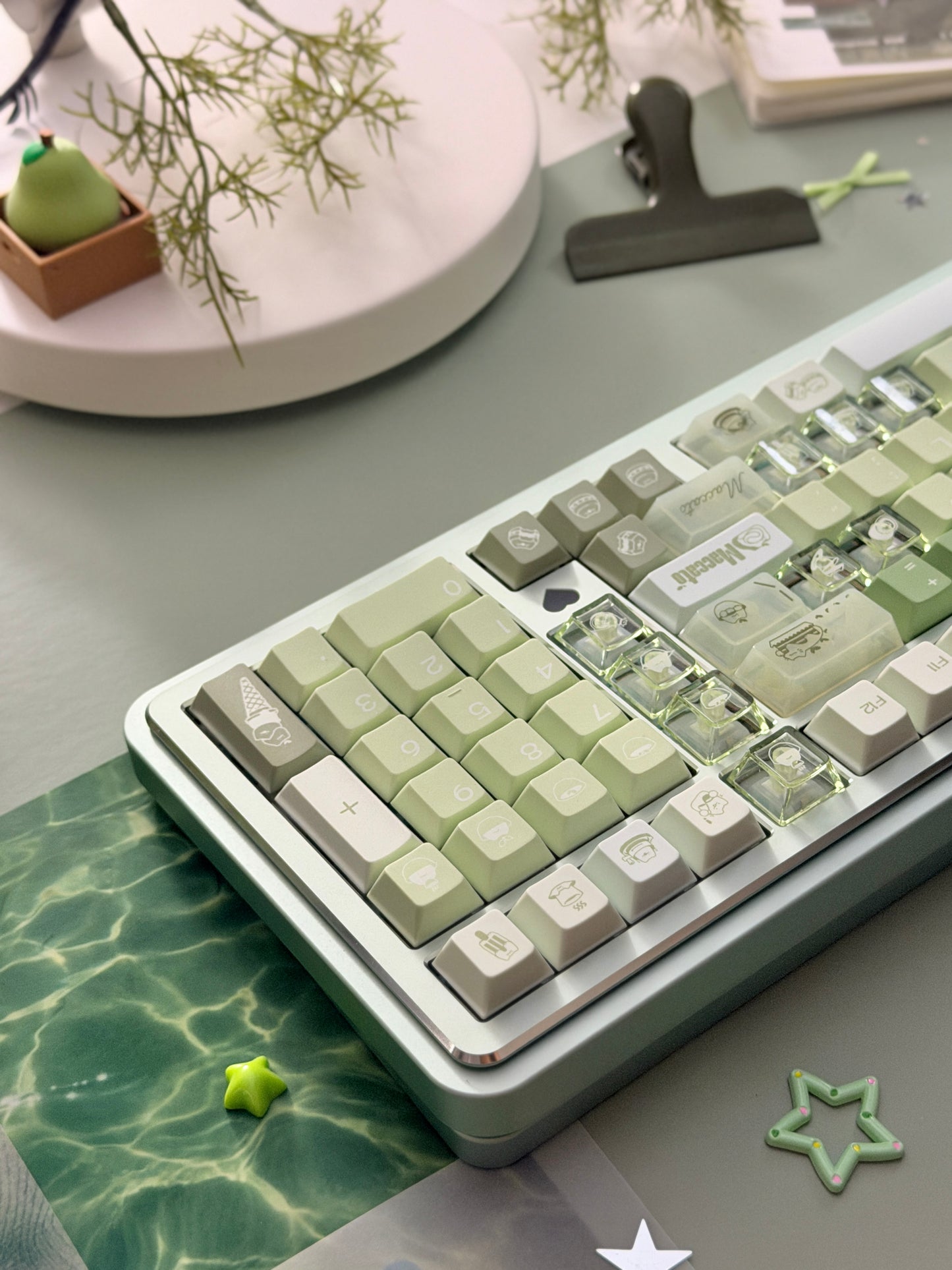 ONLY 1 Instock Prebuilt Aluminum Custom Mechanical Keyboard Story100 Anodized Green Wireless Set