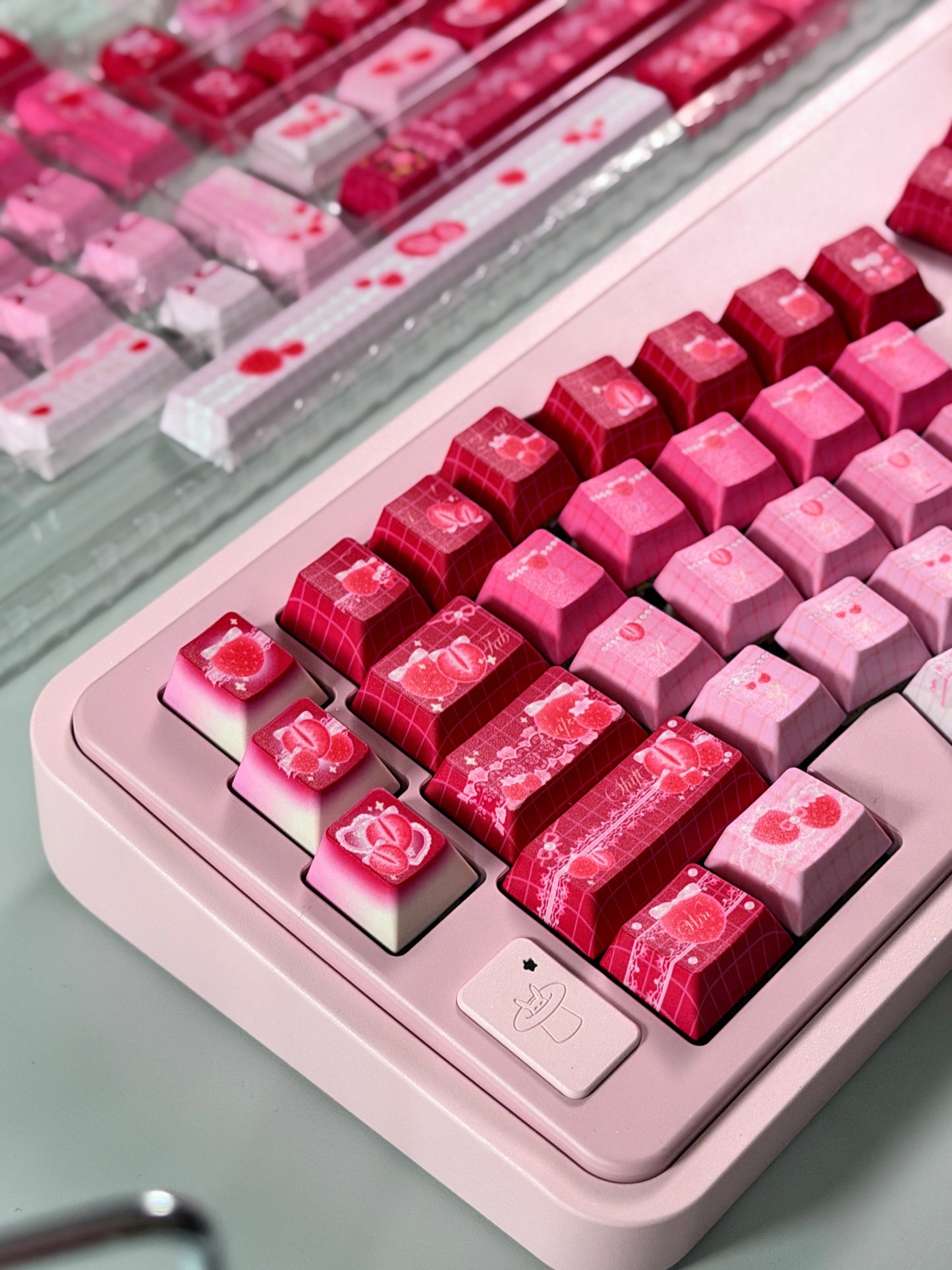 #0270 [Limited Edition] Cute Pink Strawberry Bear Keycap Cherry Profile （Not including keyboard）