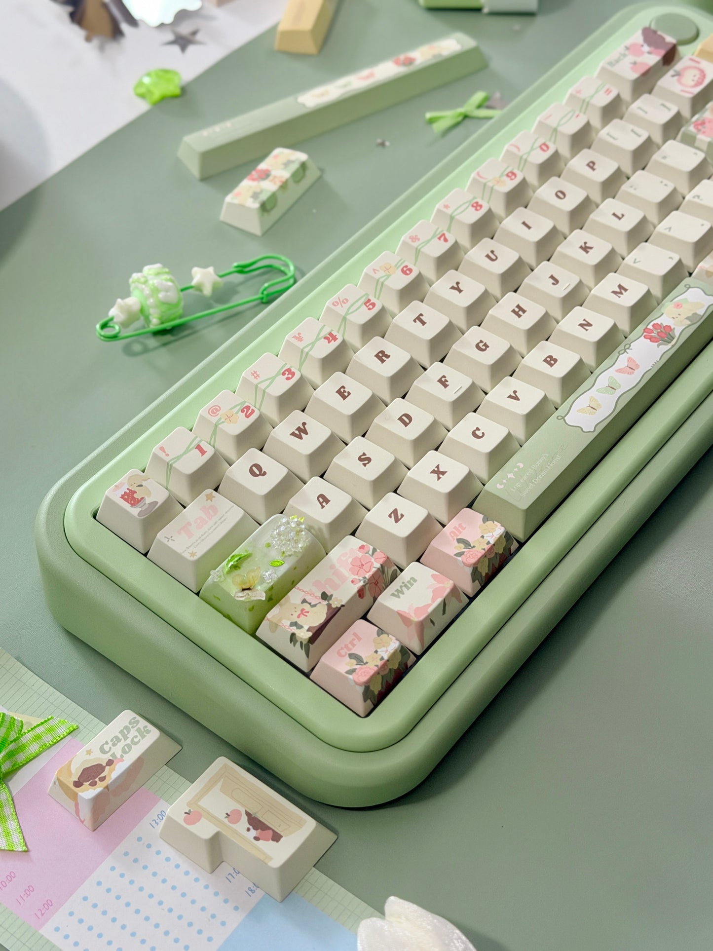 #0301 Matcha Dream Garden Keycap Set – Floral Cherry Profile Keycaps for Custom Mechanical Keyboards DESIGNED BYLYCHEE CAPS