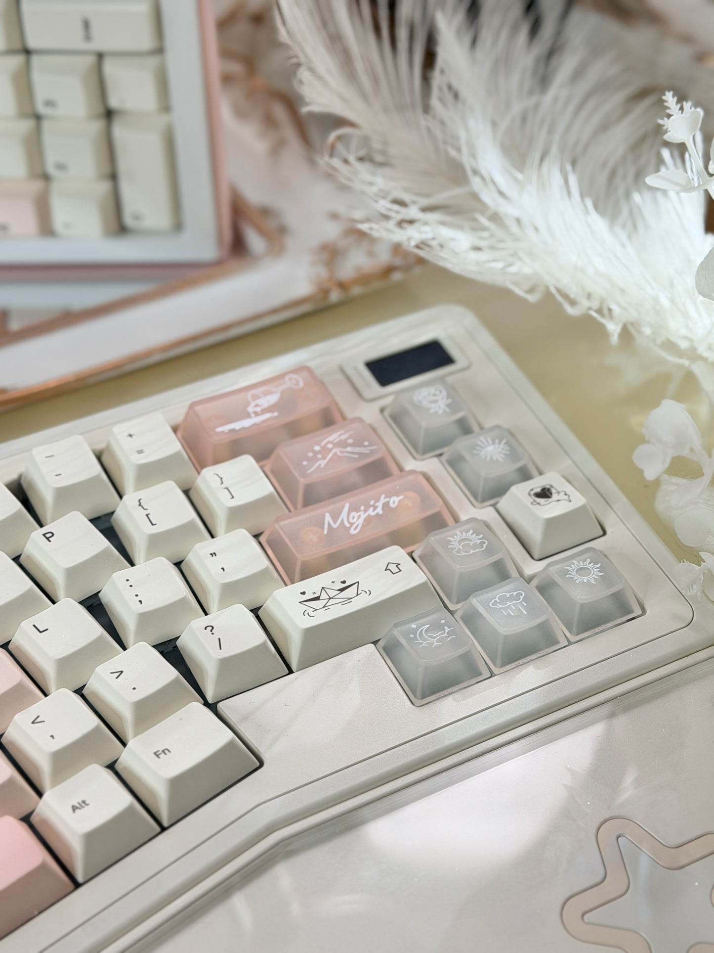 ONLY 1 Instock Prebuilt Aluminum Customized Mechanical Keyboard Staralice Cream White Set With Wristrest & Bow Pad