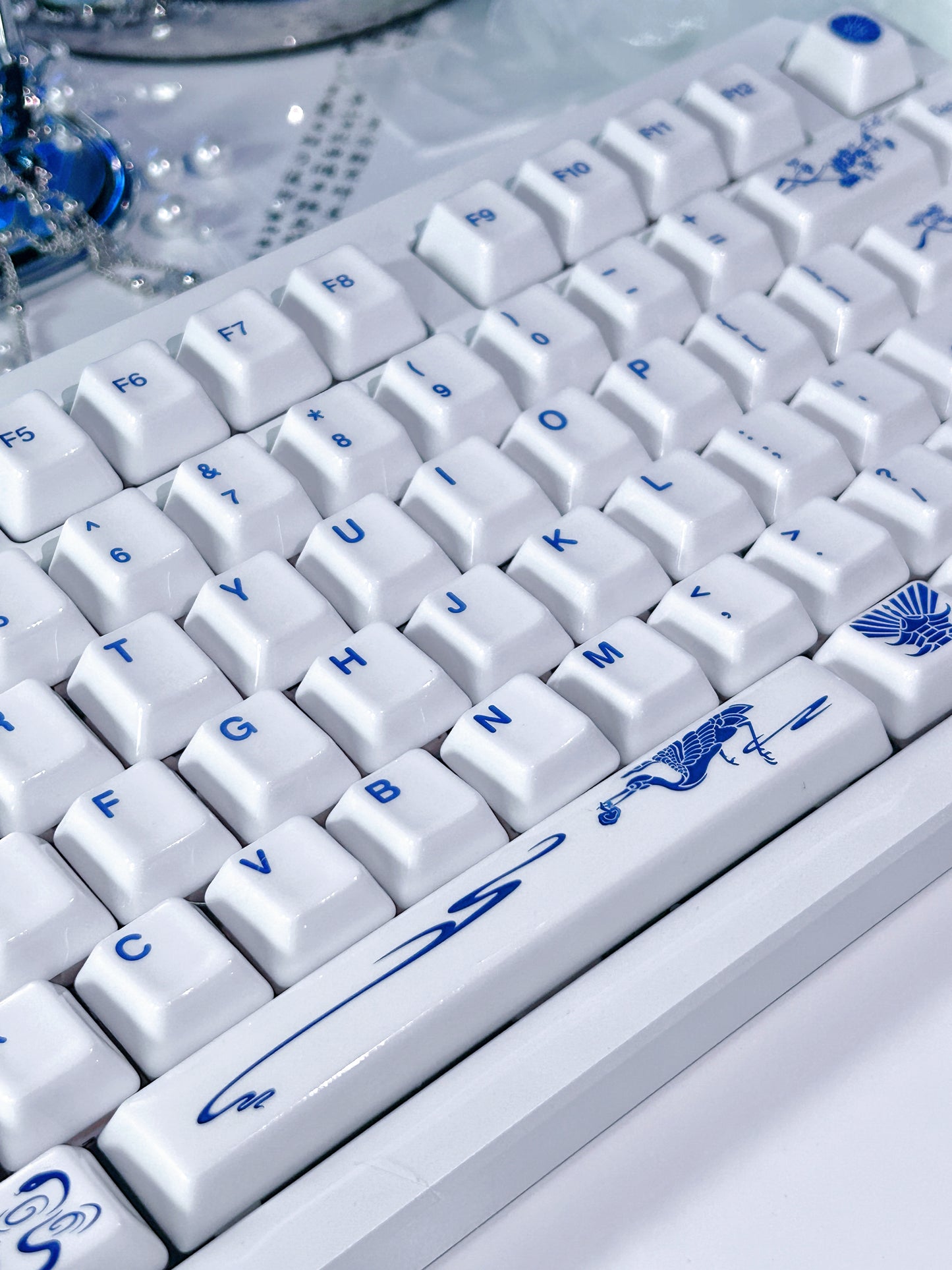 ONLY 1 Instock Prebuilt Aluminum Customized Mechanical Keyboard Buff75 Cold White With Cerakey Year of the snake ceramic Keycaps