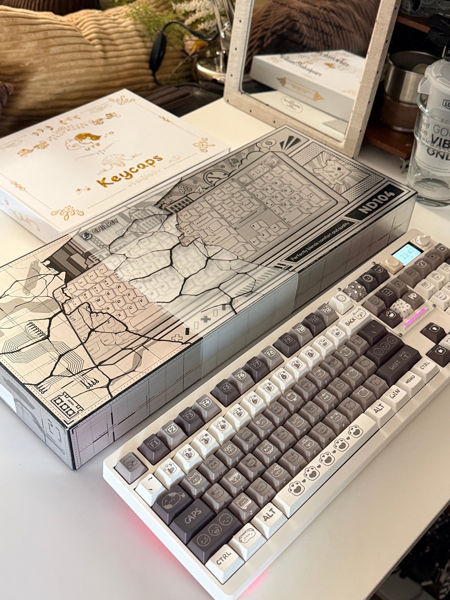 ONLY 1 Instock Prebuilt Aluminum Custom Mechanical Keyboard ND104 Emo Gray Keycaps Toast Switch