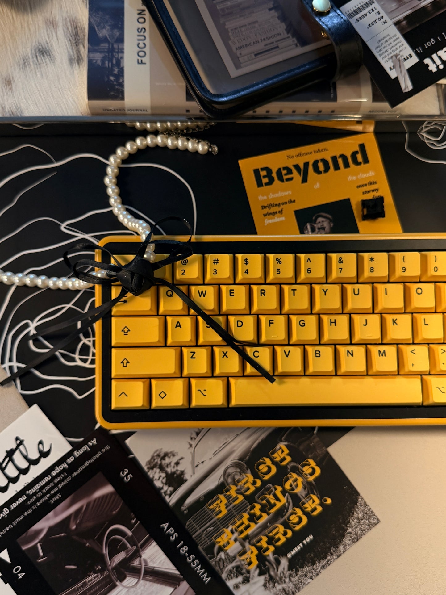 ONLY 1 INSTOCK Prebuilt Aluminum Customized Mechanical Keyboard BUFF65 Yellow Black Set