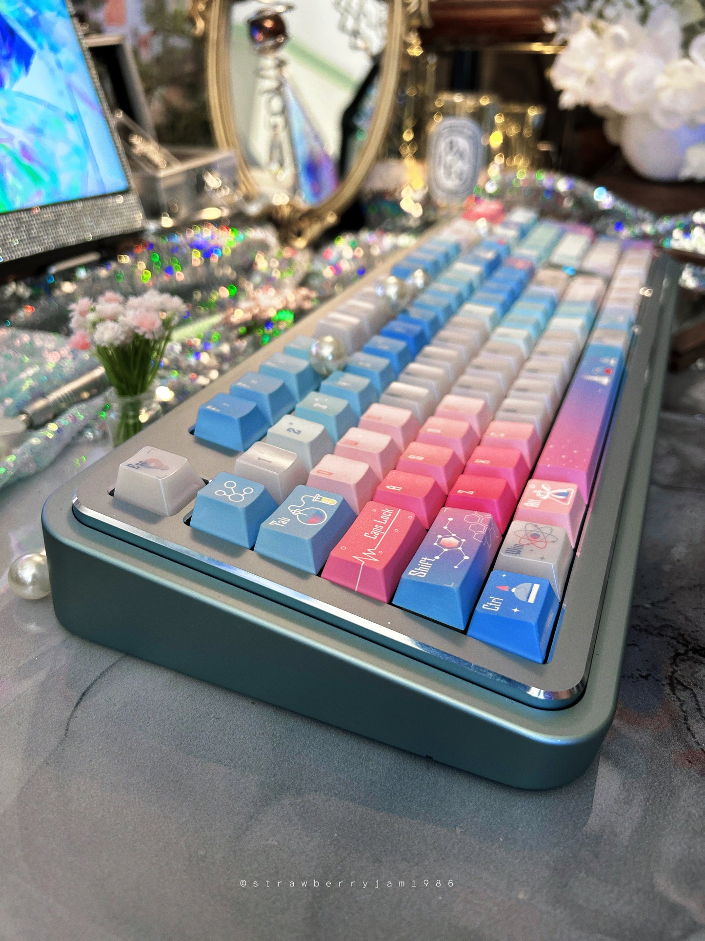Preorder Prebuilt Aluminum Customized Mechanical Keyboard Rich98 Silver Blue Set With Heartbeat Lab keycap set（not including the Wristrest）