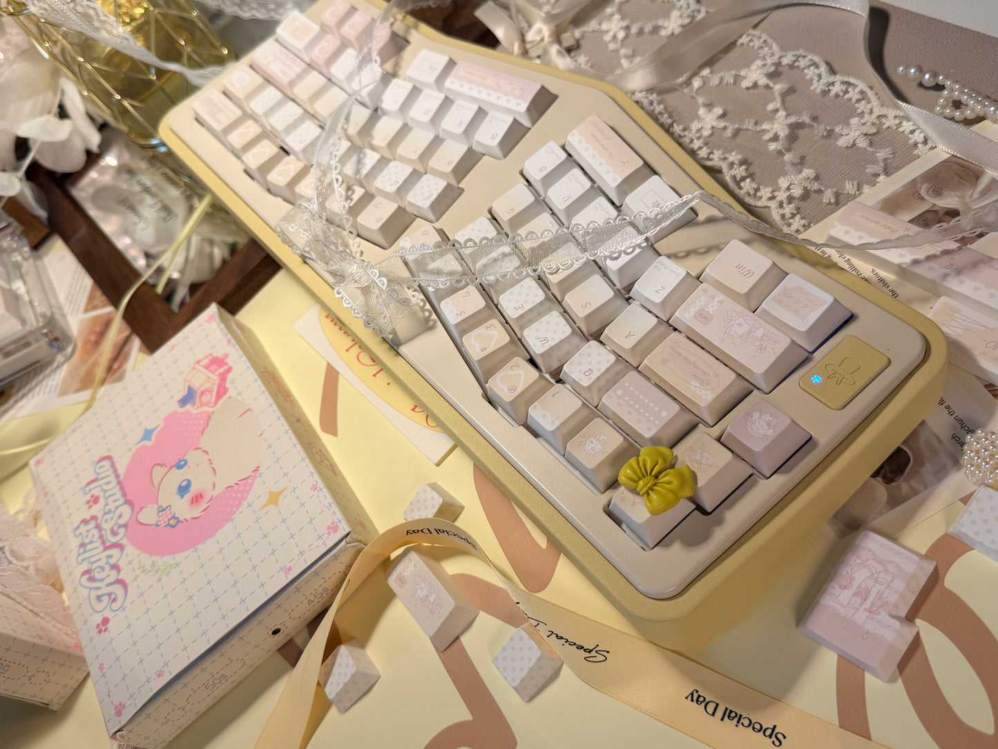 ONLY 1 INSTOCK Prebuilt Aluminum Customized Mechanical Keyboard Vlice Cream Yellow Ergonomic Set