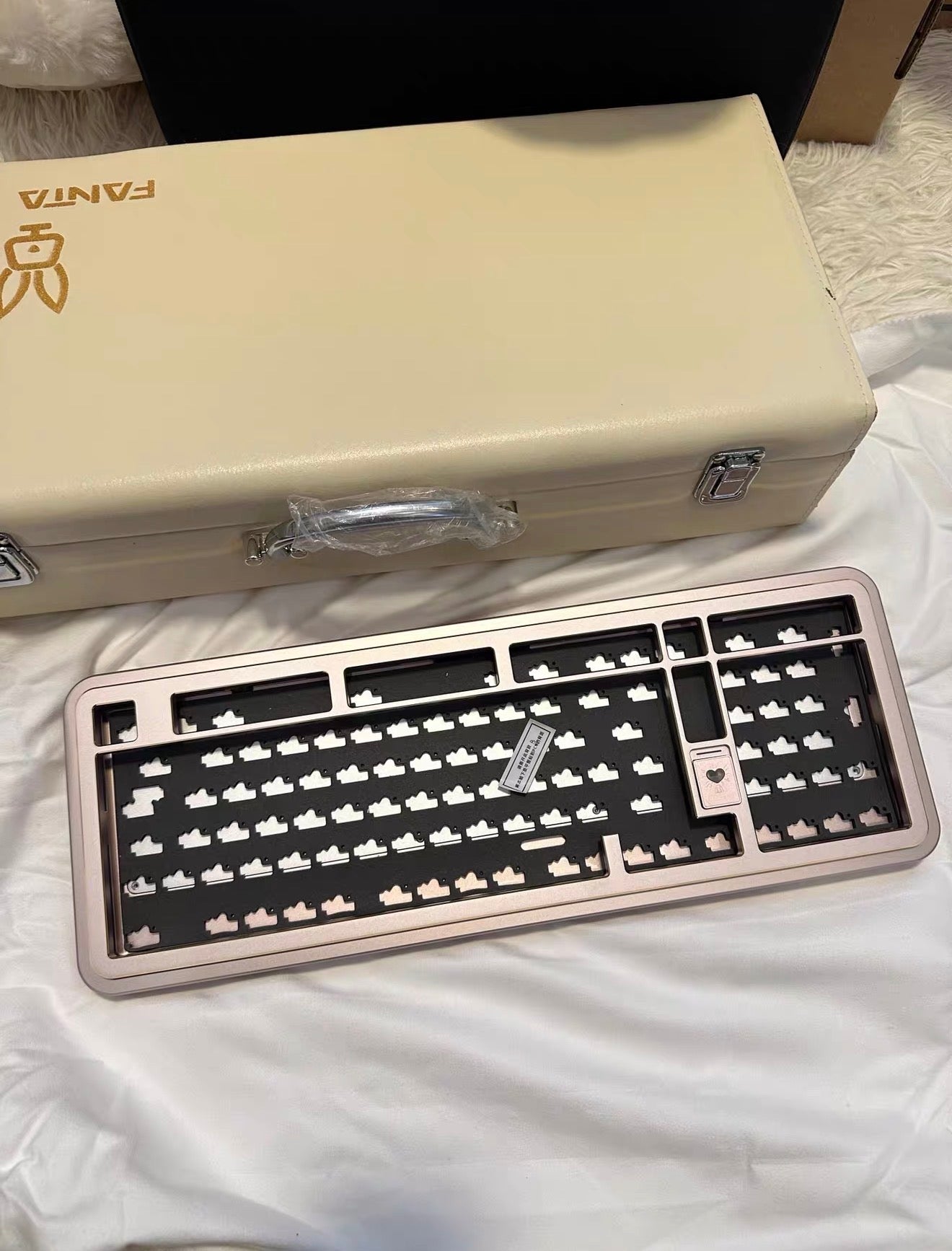 Preorder Prebuilt Aluminum Customized Mechanical Keyboard Rich98 Anodized Pink Gold Highlight Set