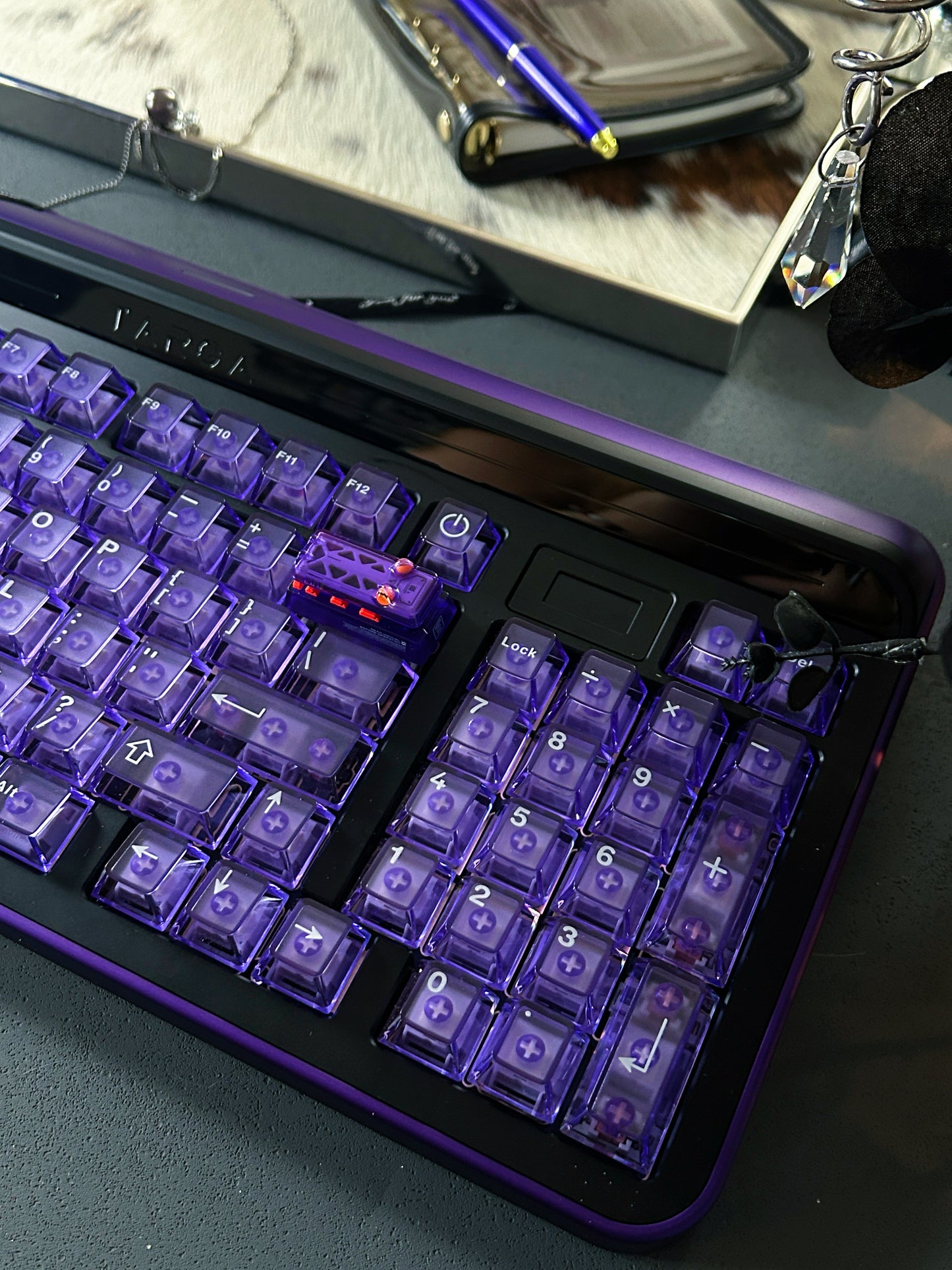 ONLY 1 Instock Prebuilt Aluminum Customized Mechanical Keyboard Targa98 Black Purple Set（not including artisan and shooting decoration）