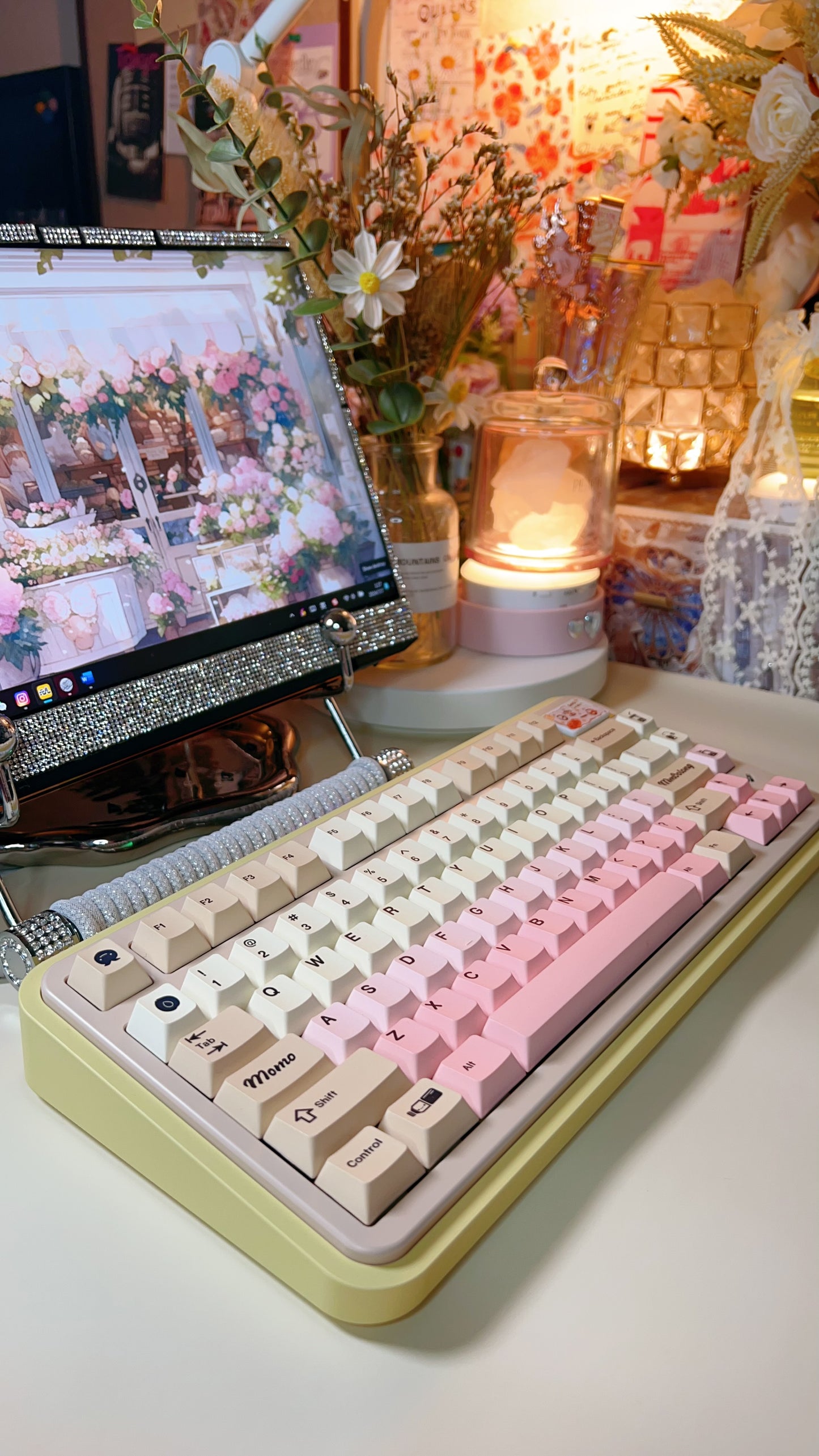 【Only 1 In-stock】Prebuilt Rich75 Creamy Thock Pastel yellow Aluminum Customized Mechanical Keyboard