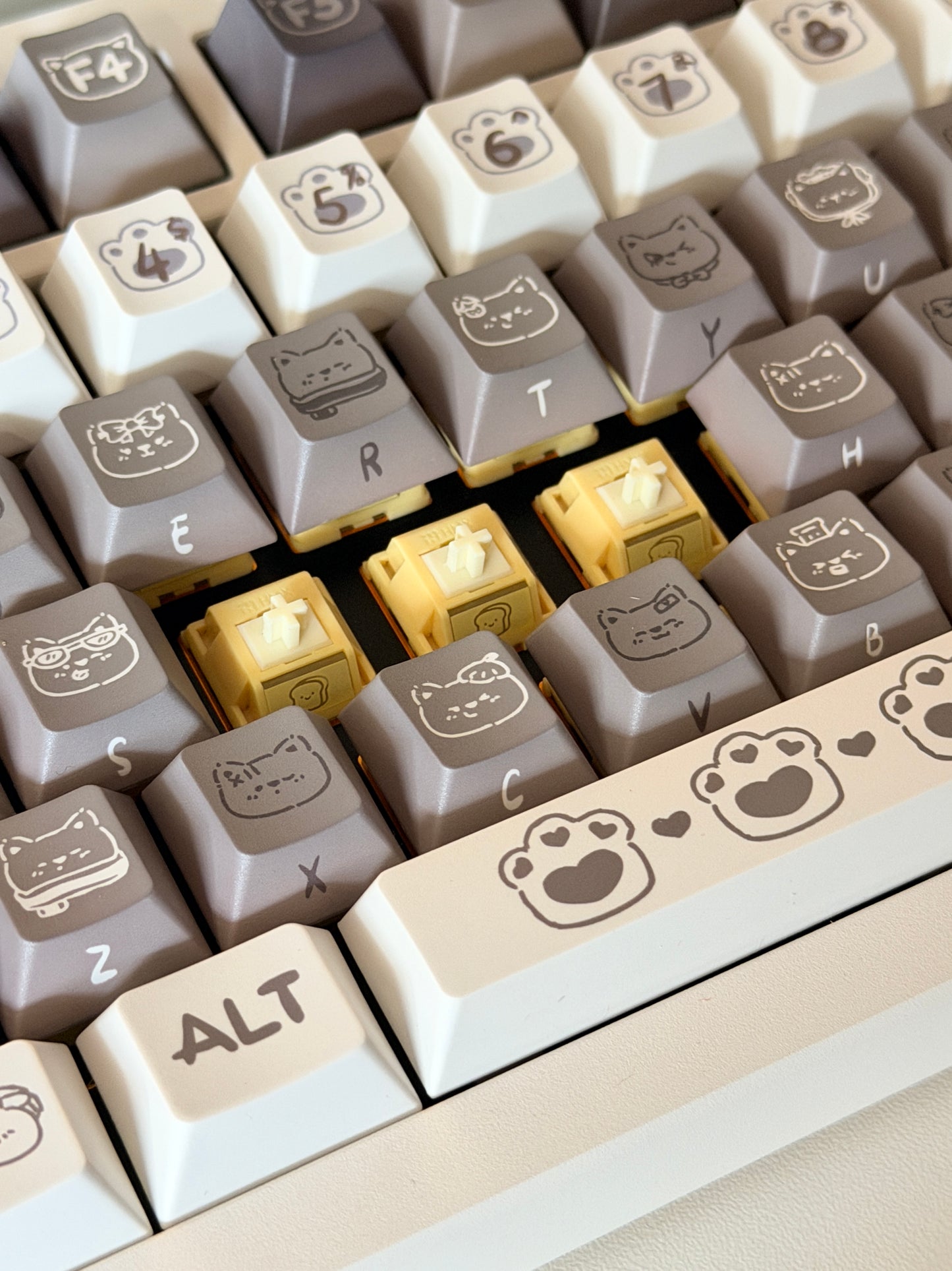 ONLY 1 Instock Prebuilt Aluminum Custom Mechanical Keyboard ND104 Emo Gray Keycaps Toast Switch