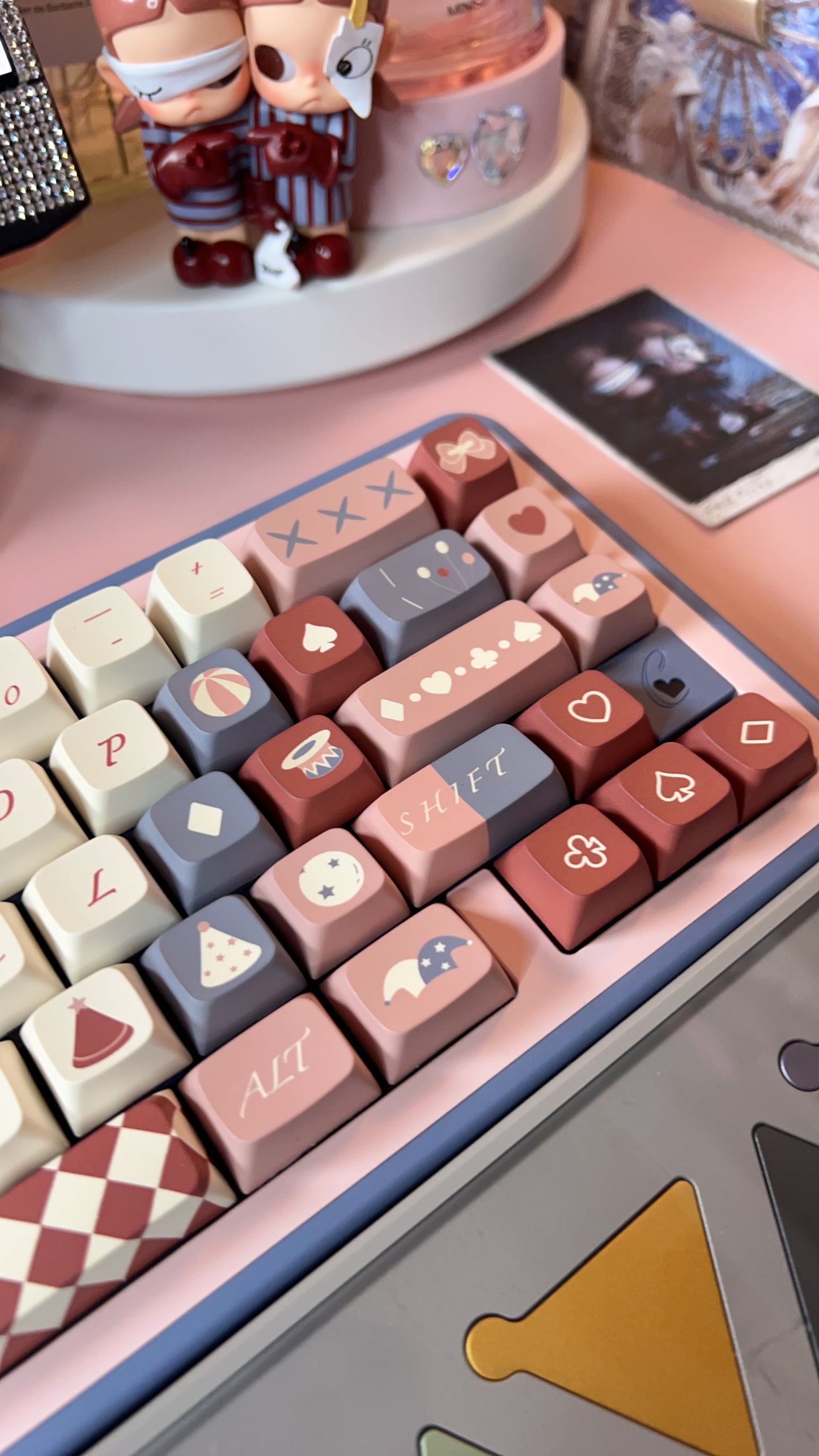 Prebuild Lucky67 Dusty Blue Dirty Rose Pastel Red Circus Theme Aluminum Mechanical Customized Keyboard