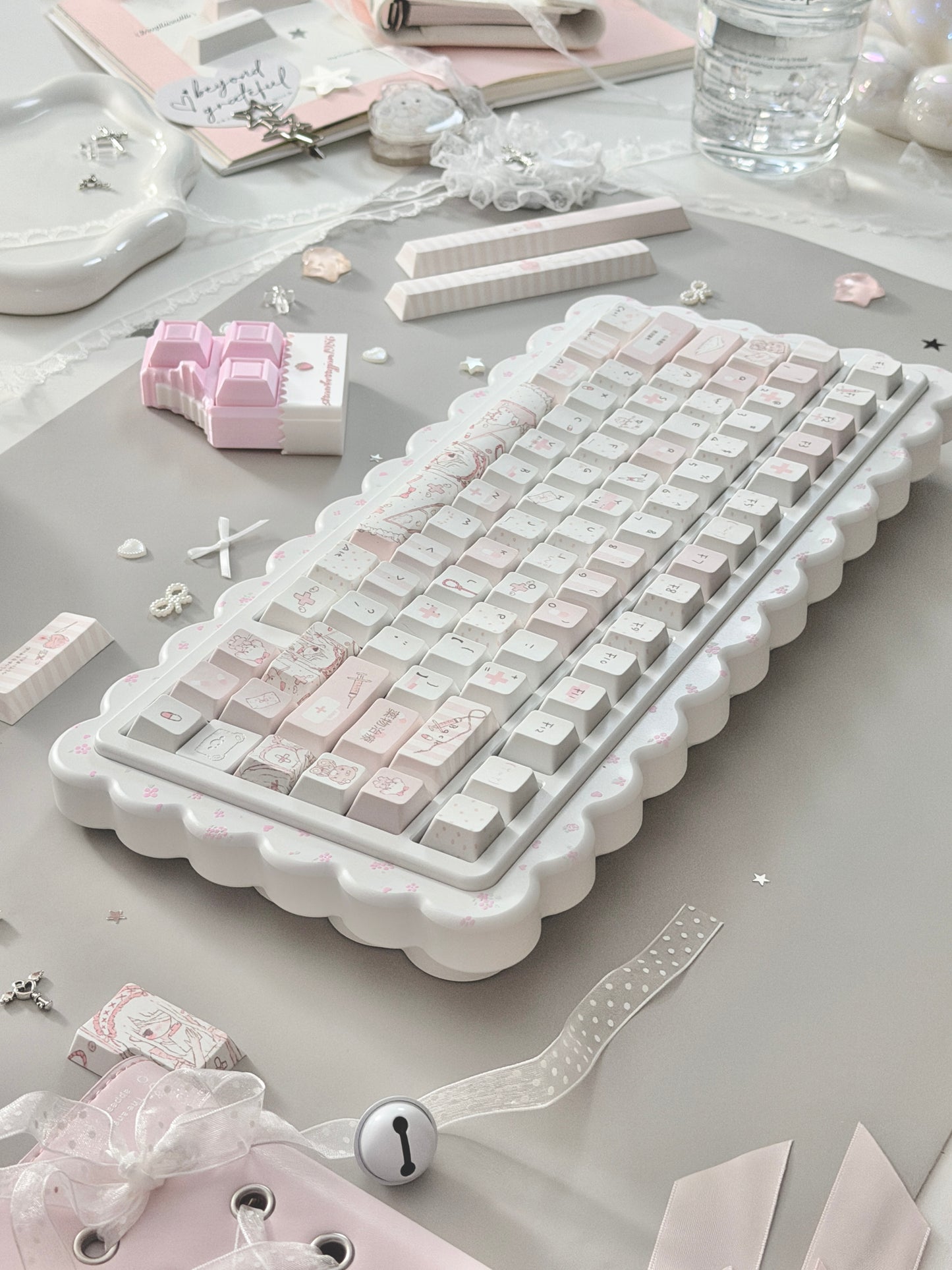ONLY 1 Instock Prebuilt Aluminum Customized Mechanical Keyboard Cookies75 White Floral Set