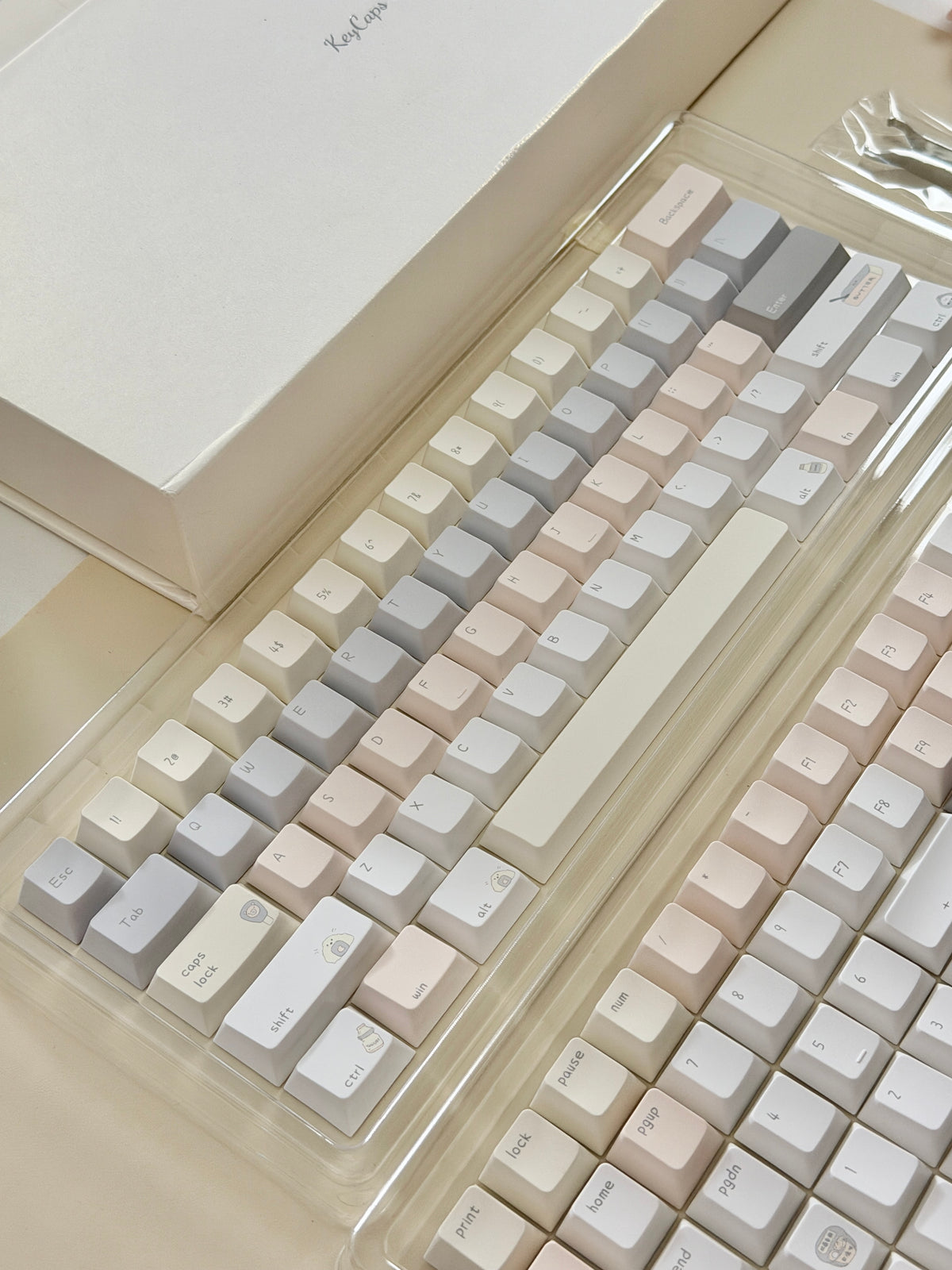 #0315 Tbcats Pastel Cream & Misty Blue Cute Keycap Set | Soft Aesthetic Mechanical Keyboard Keycaps | Kawaii Minimalist Custom Keycaps