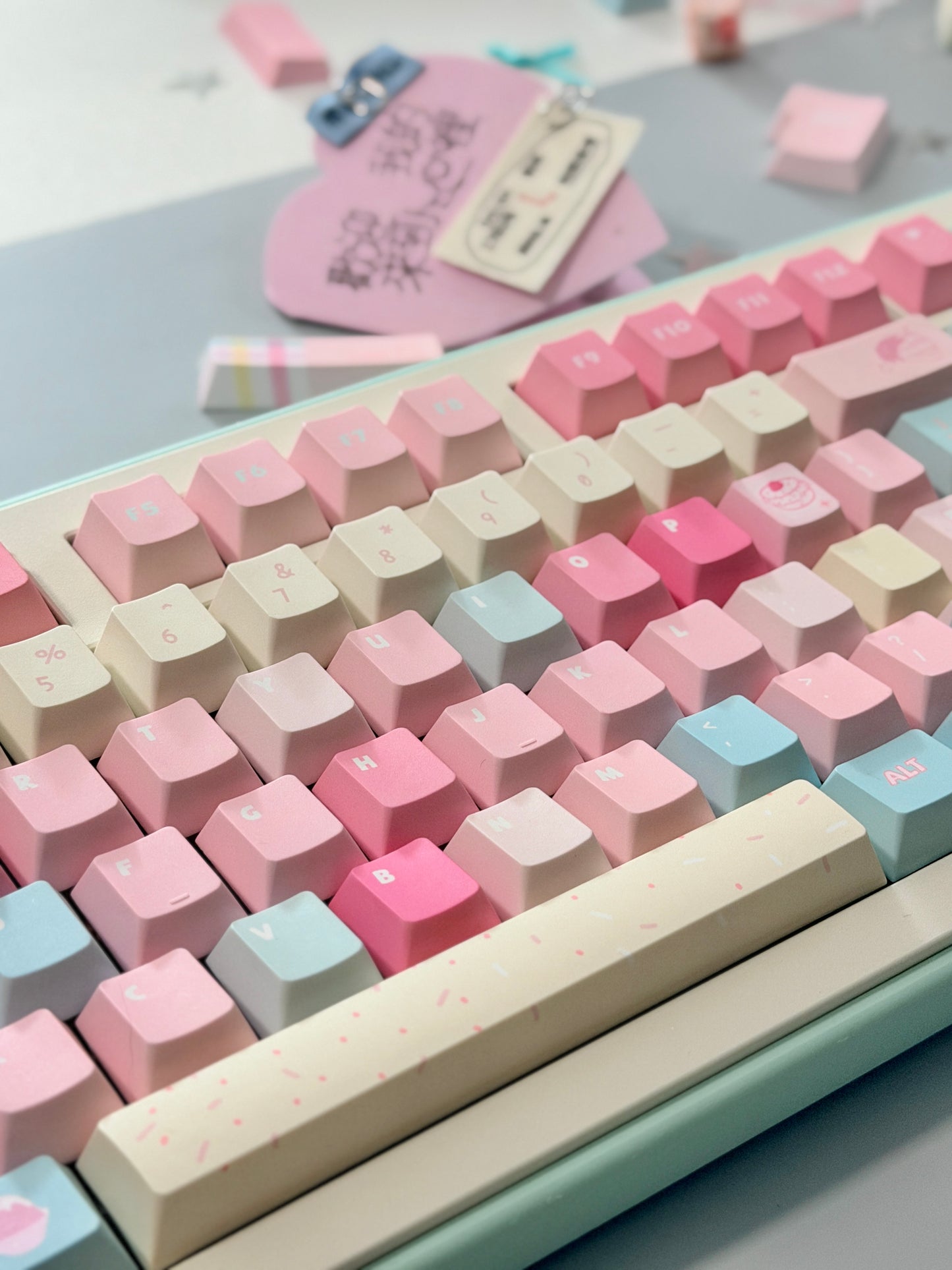 0300 Y2K Sugar Mountain Keycap Set | Pastel Pink, Blue & Cream Retro Keycaps Cherry Profile