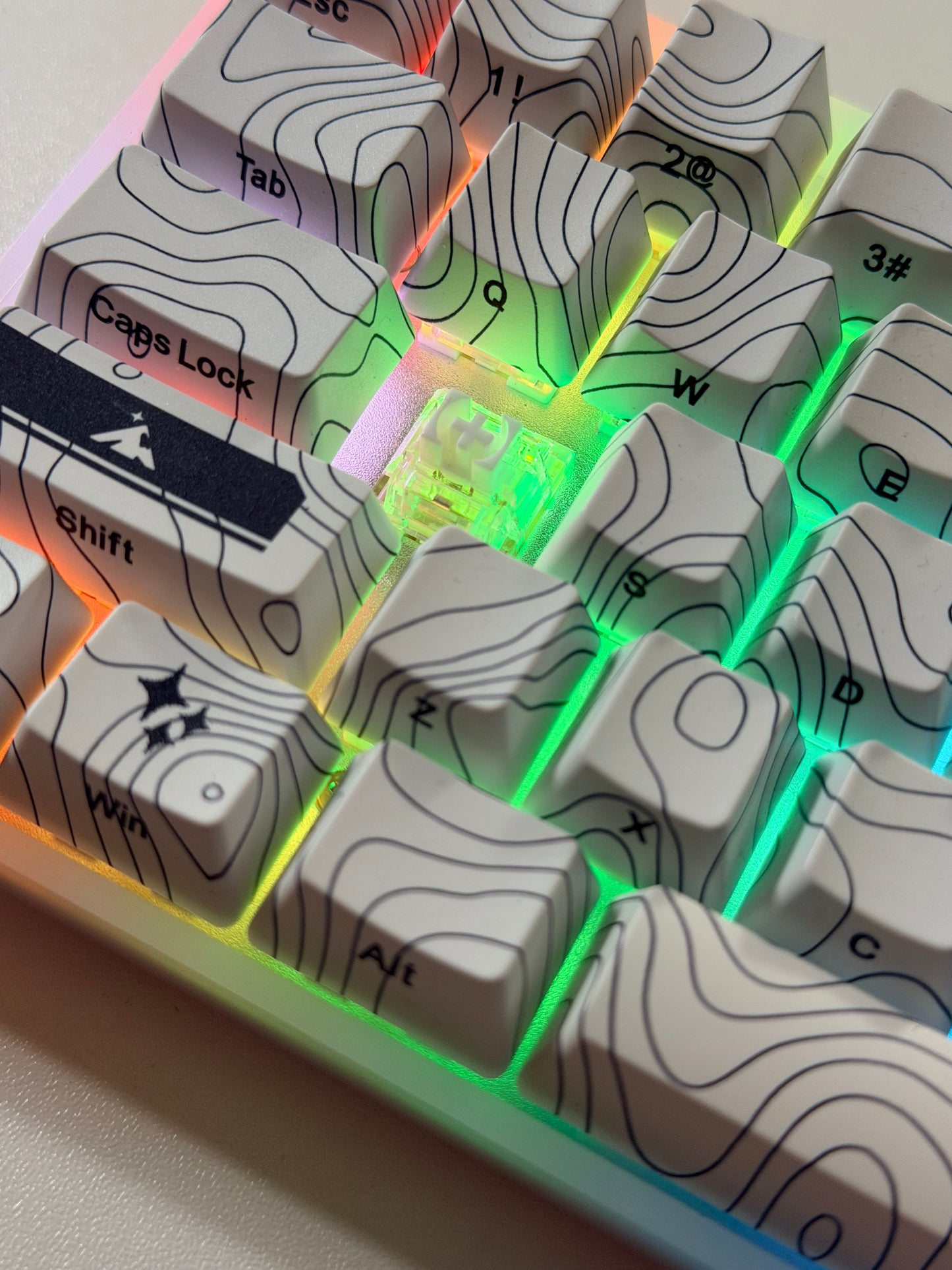 Unboxing Clearance Higround Wireless Gaming Keyboard HG68 Basecamp 65 Mechanical Keyboard SNOWSTONE