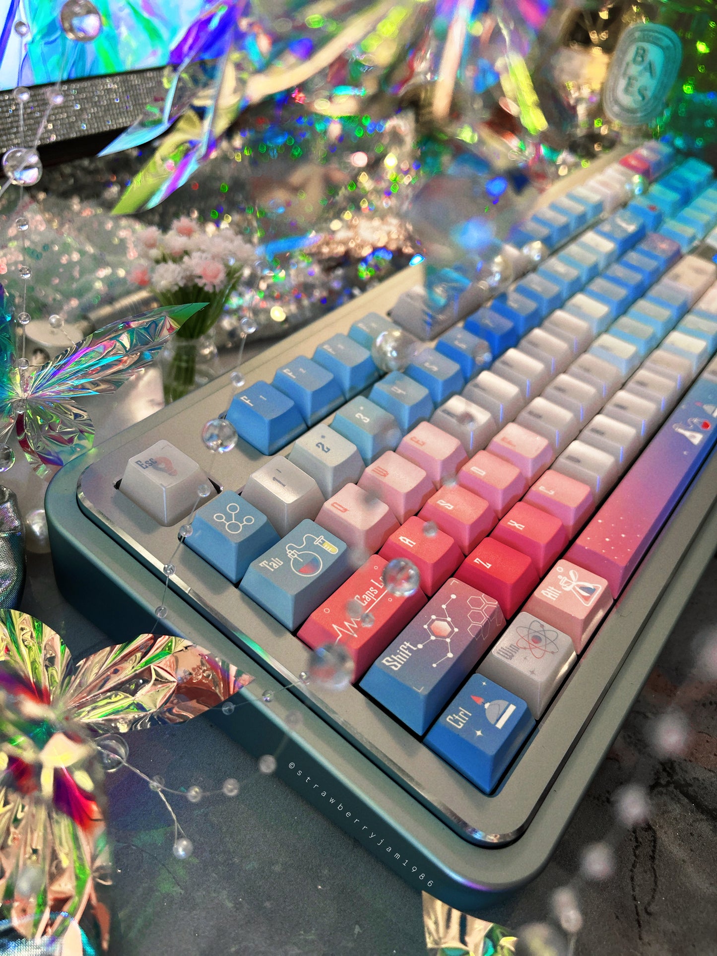Preorder Prebuilt Aluminum Customized Mechanical Keyboard Rich98 Silver Blue Set With Heartbeat Lab keycap set（not including the Wristrest）